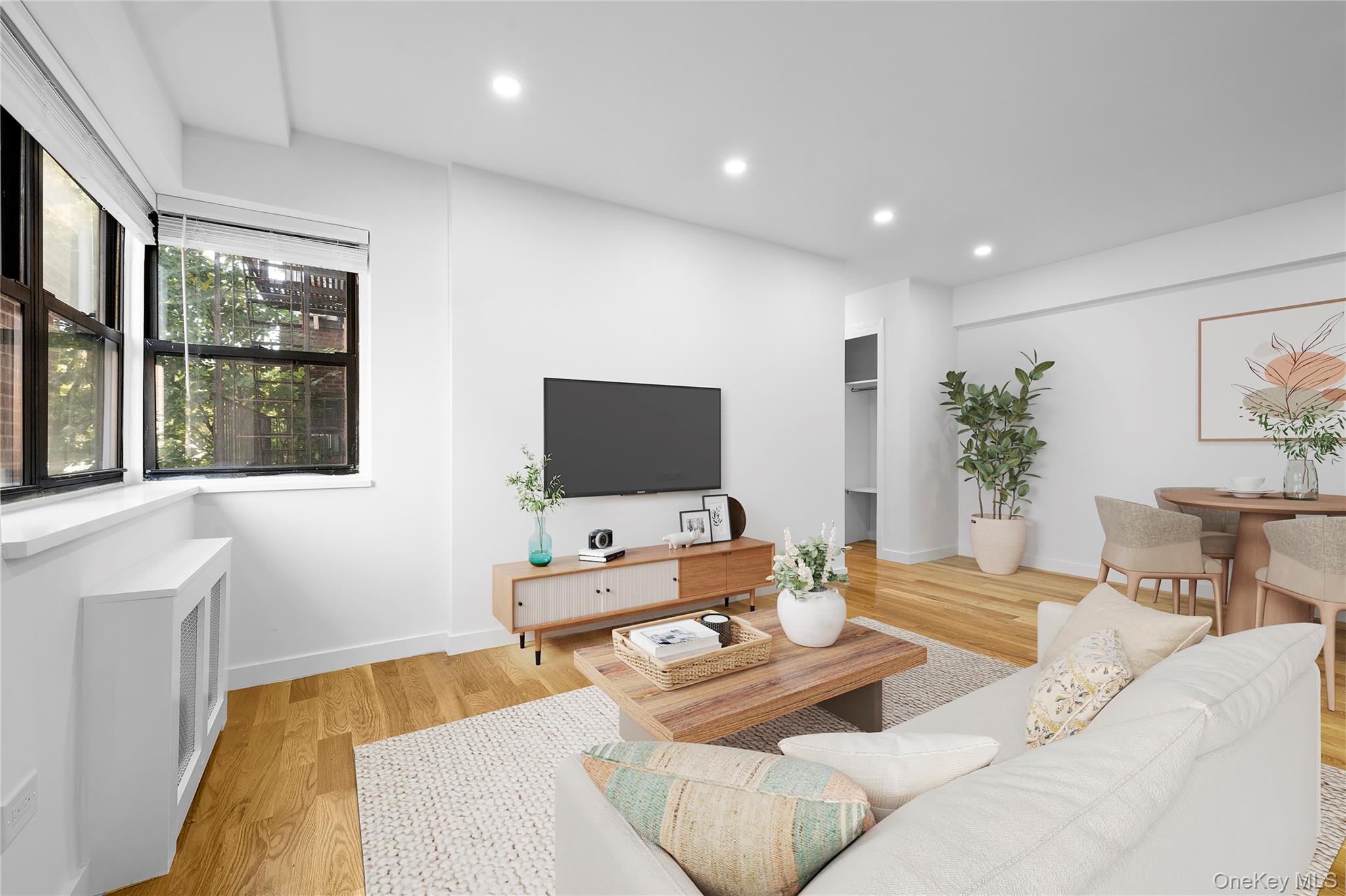25-10 31st Avenue Unit: 2M