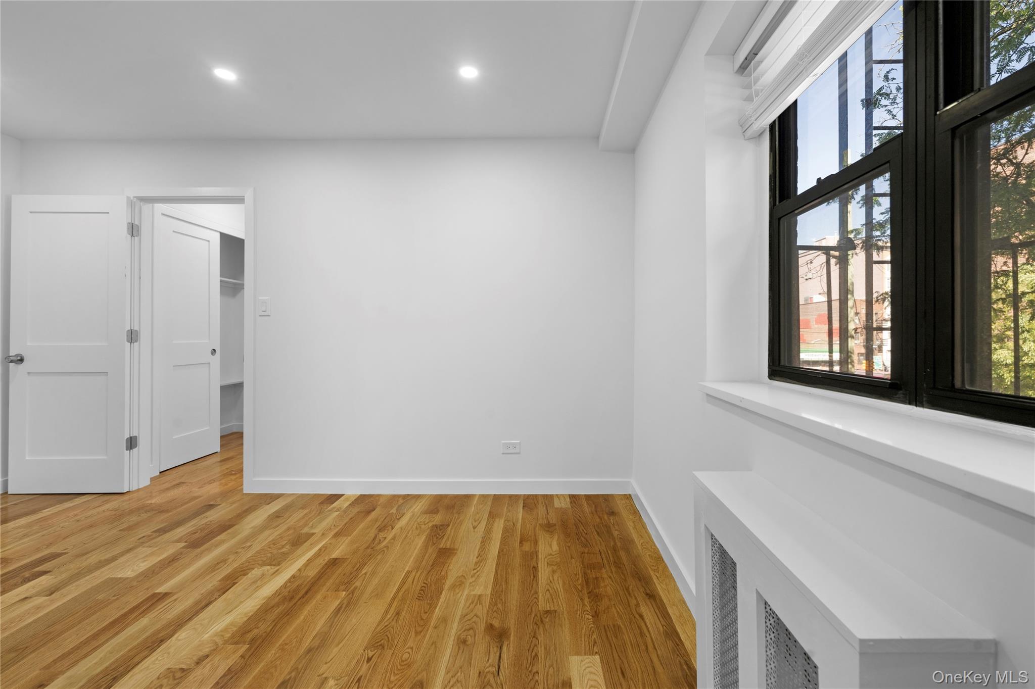 25-10 31st Avenue Unit: 2M