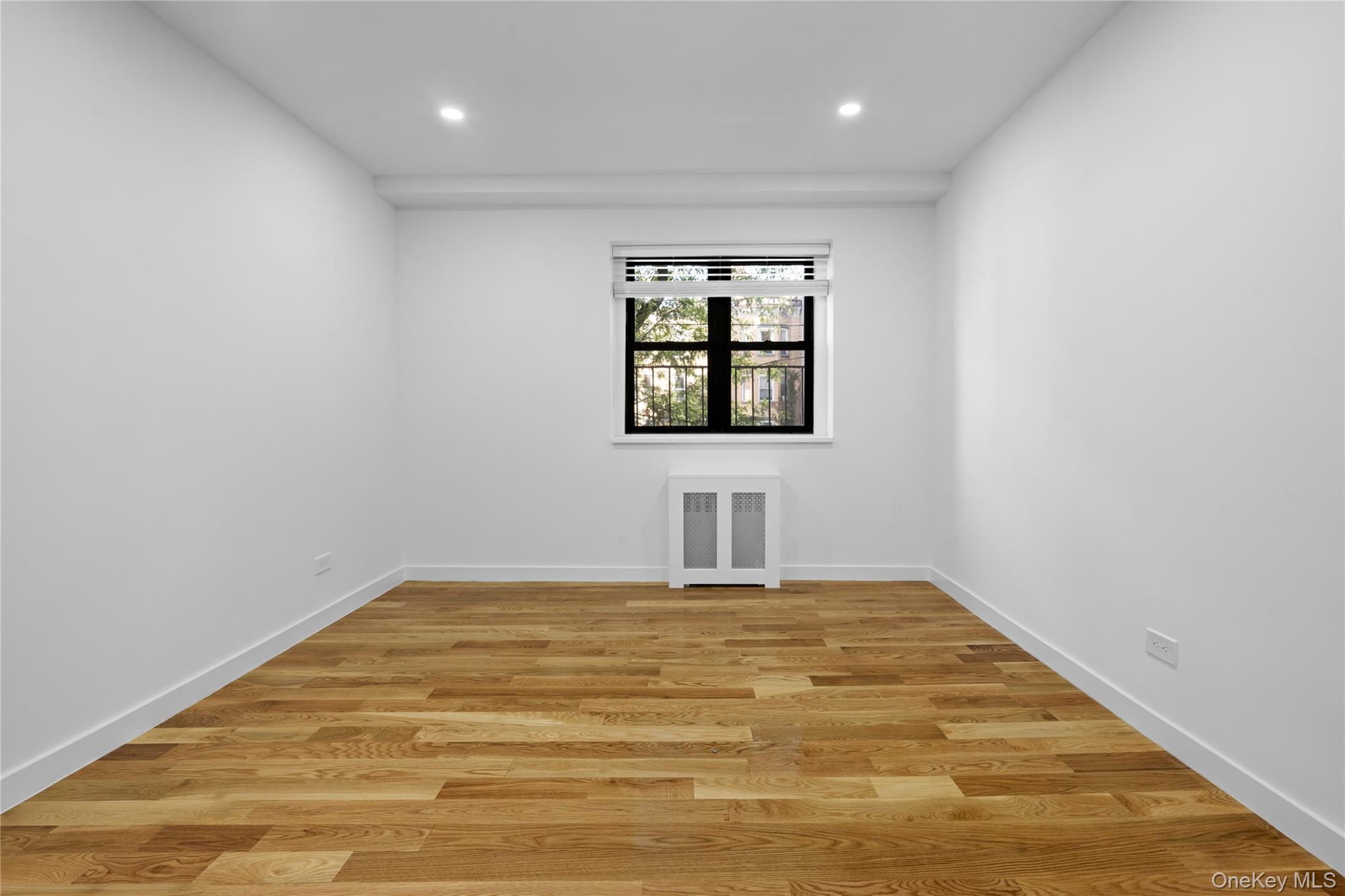 25-10 31st Avenue Unit: 2M