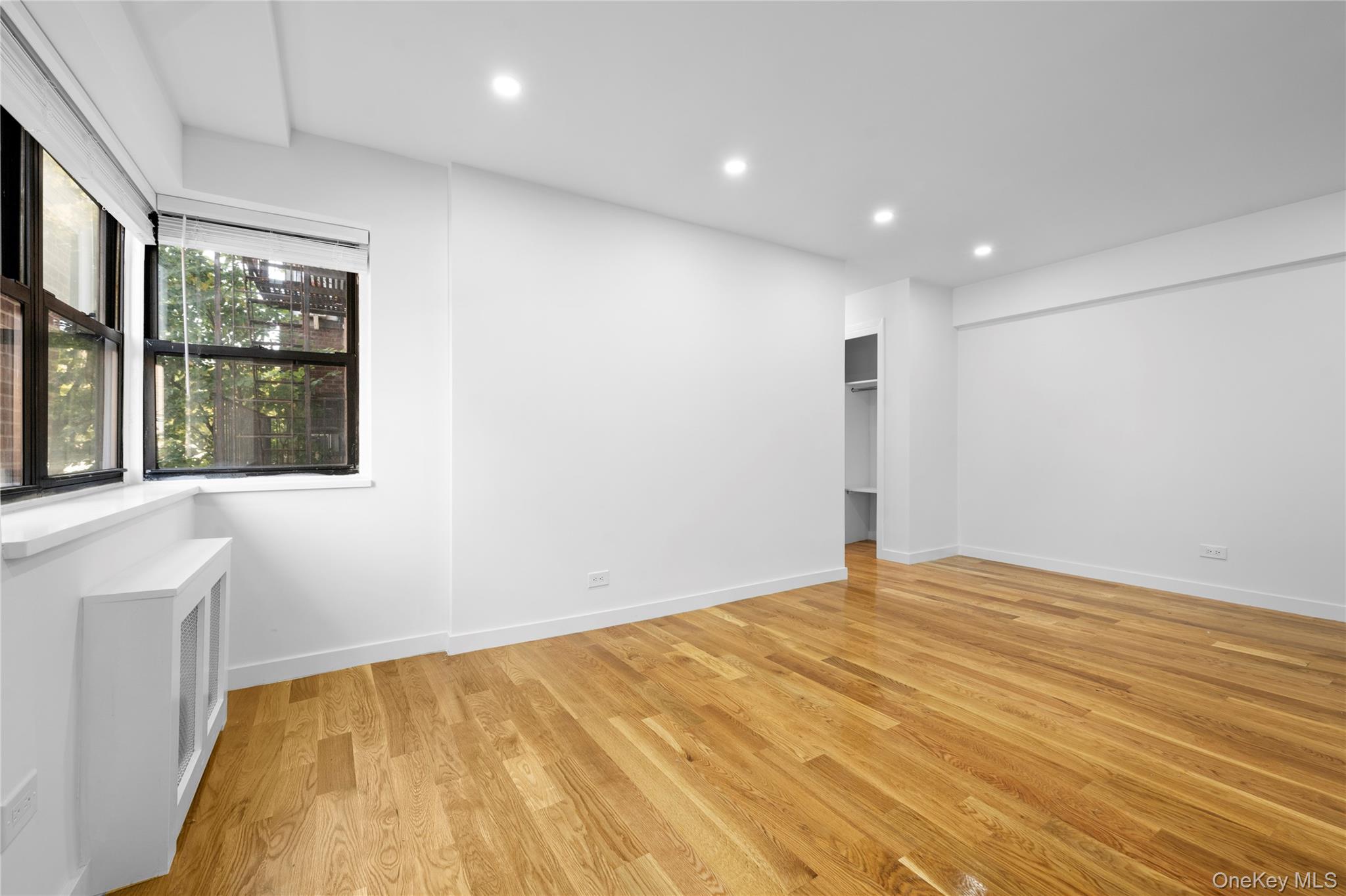 25-10 31st Avenue Unit: 2M