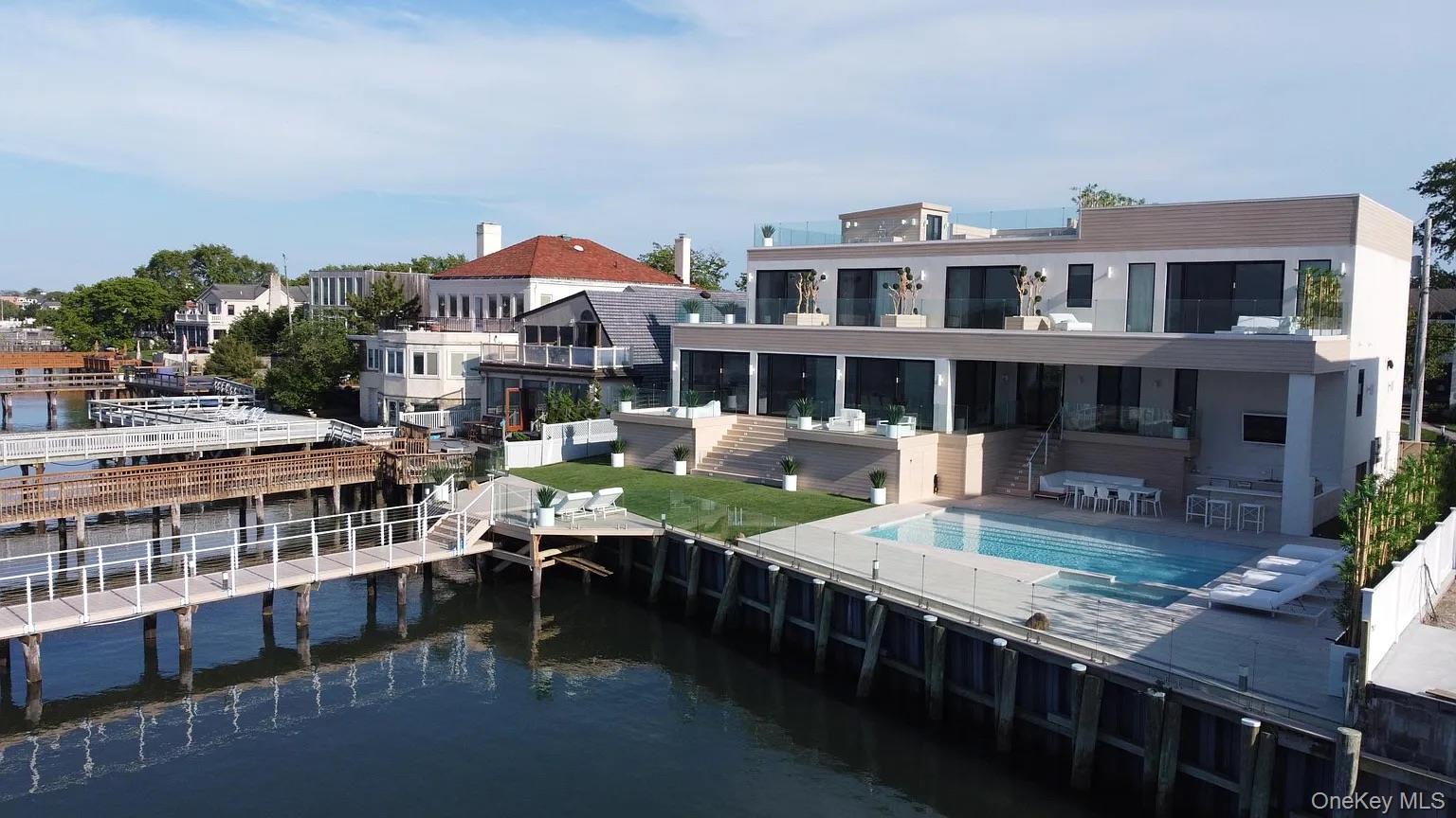 1990 Bay Boulevard