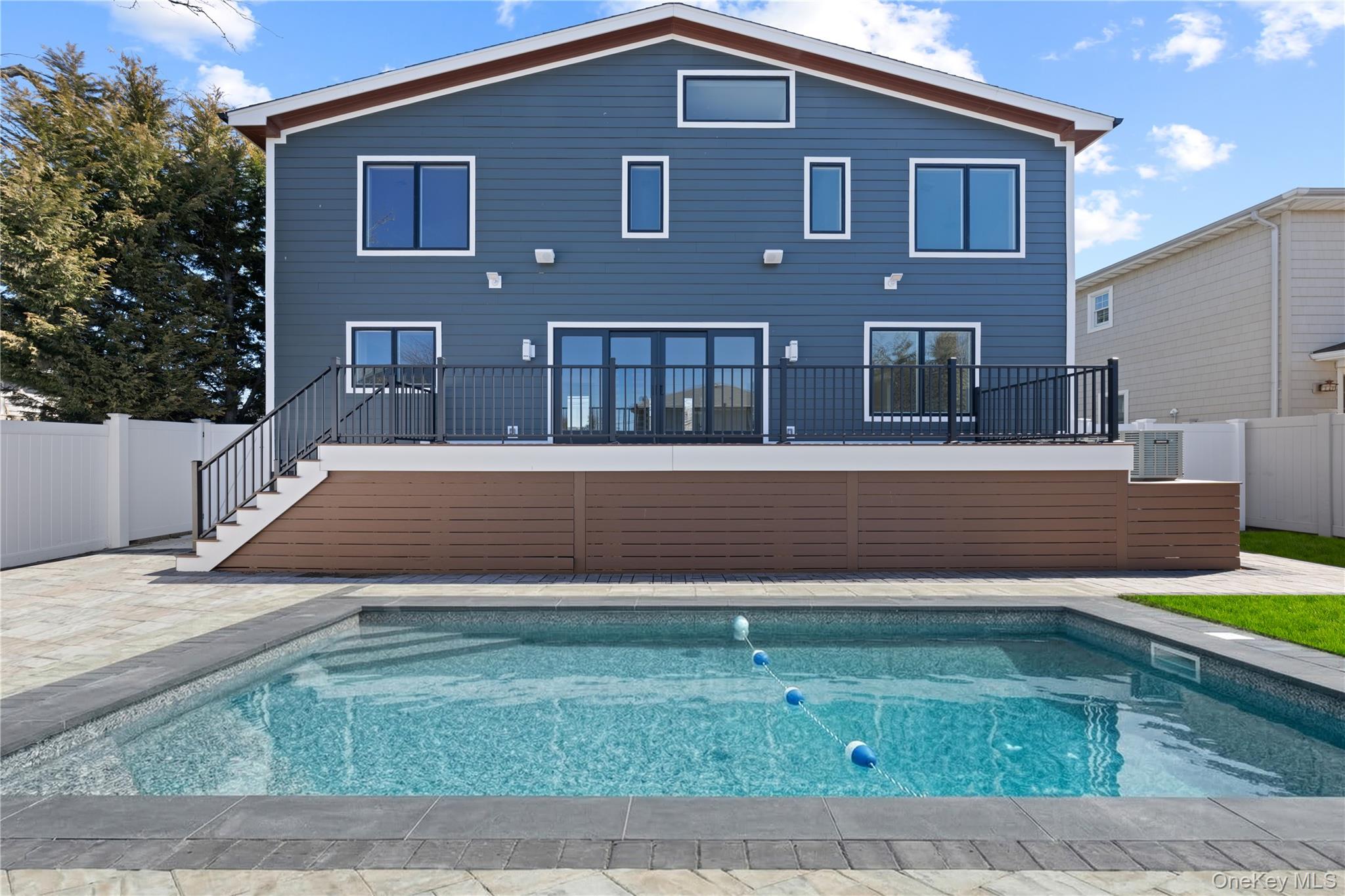141 Flamingo Street