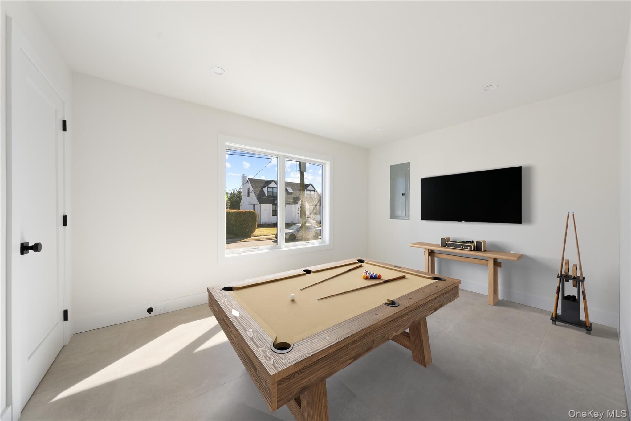 141 Flamingo Street