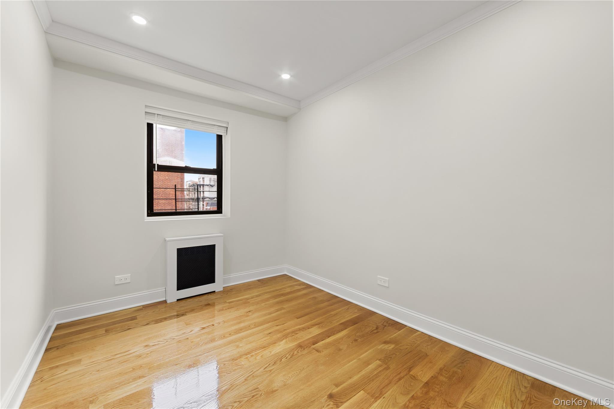 25-10 31st Avenue Unit: 3K