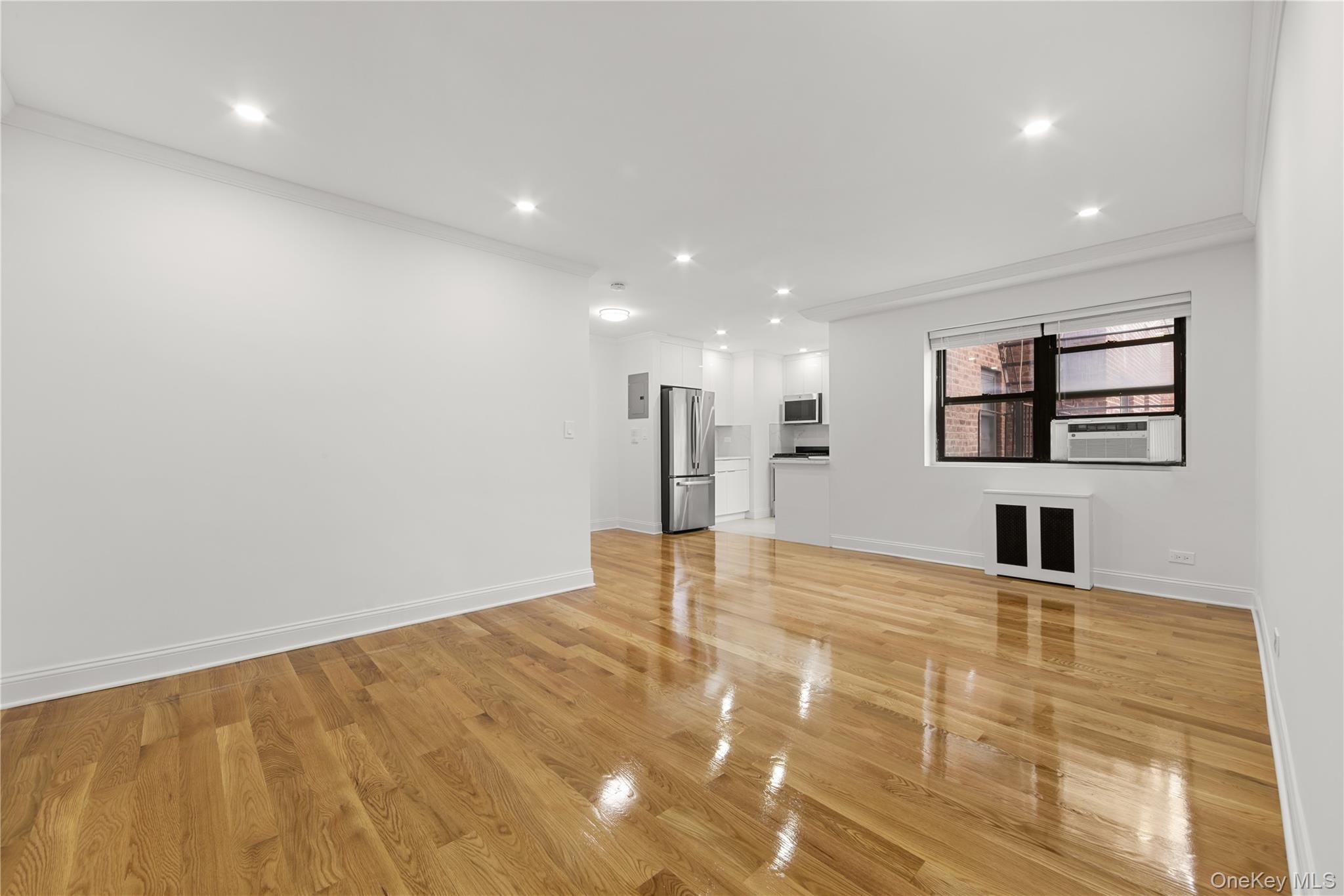25-10 31st Avenue Unit: 3K
