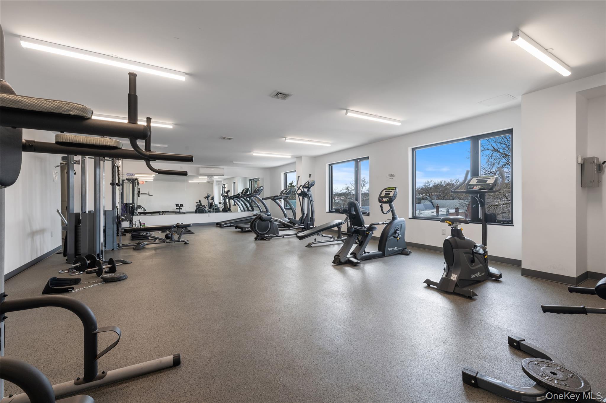 6296 Woodhaven Boulevard Unit: 6N