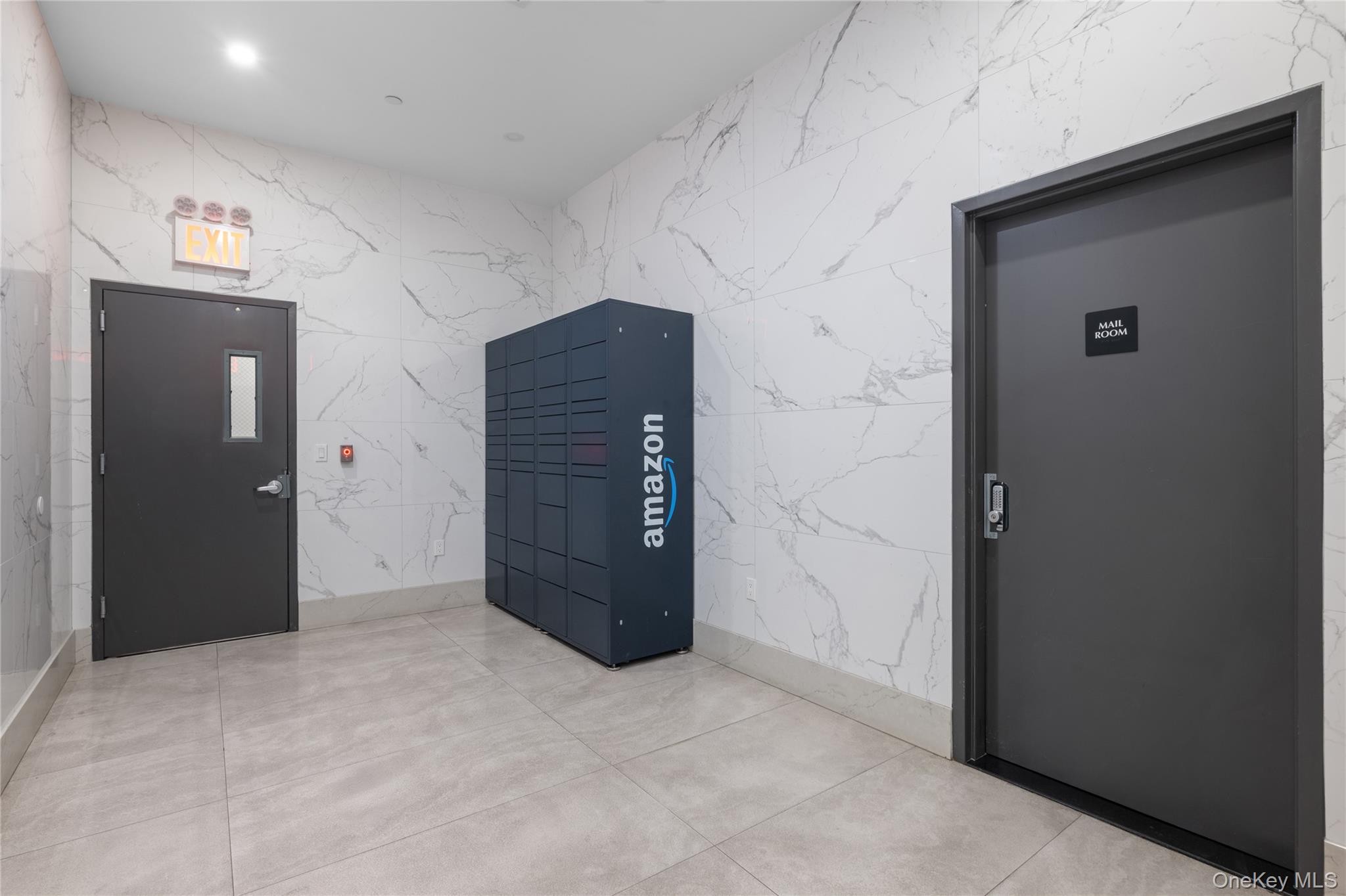 6296 Woodhaven Boulevard Unit: 6N