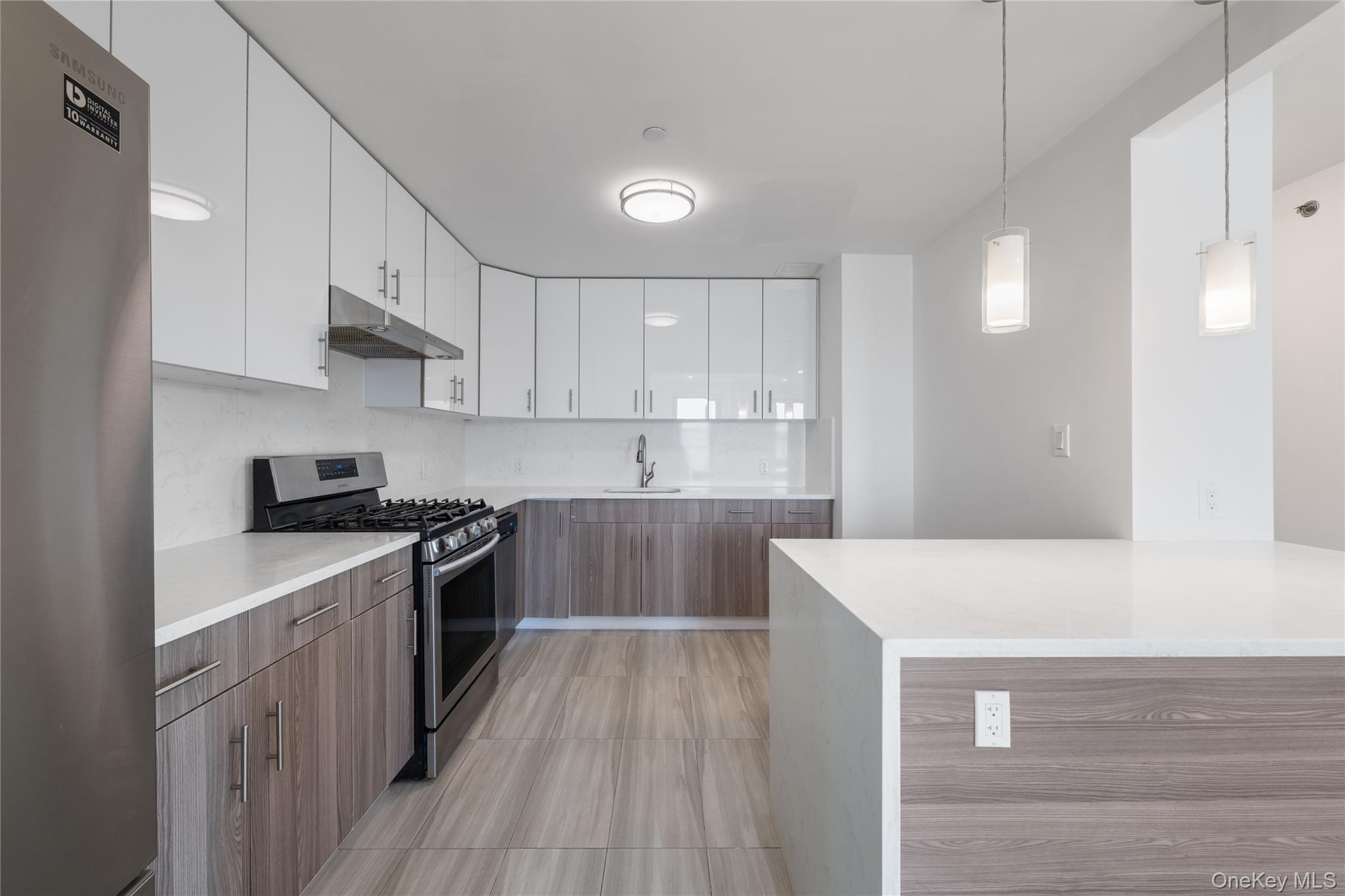 6296 Woodhaven Boulevard Unit: 6N