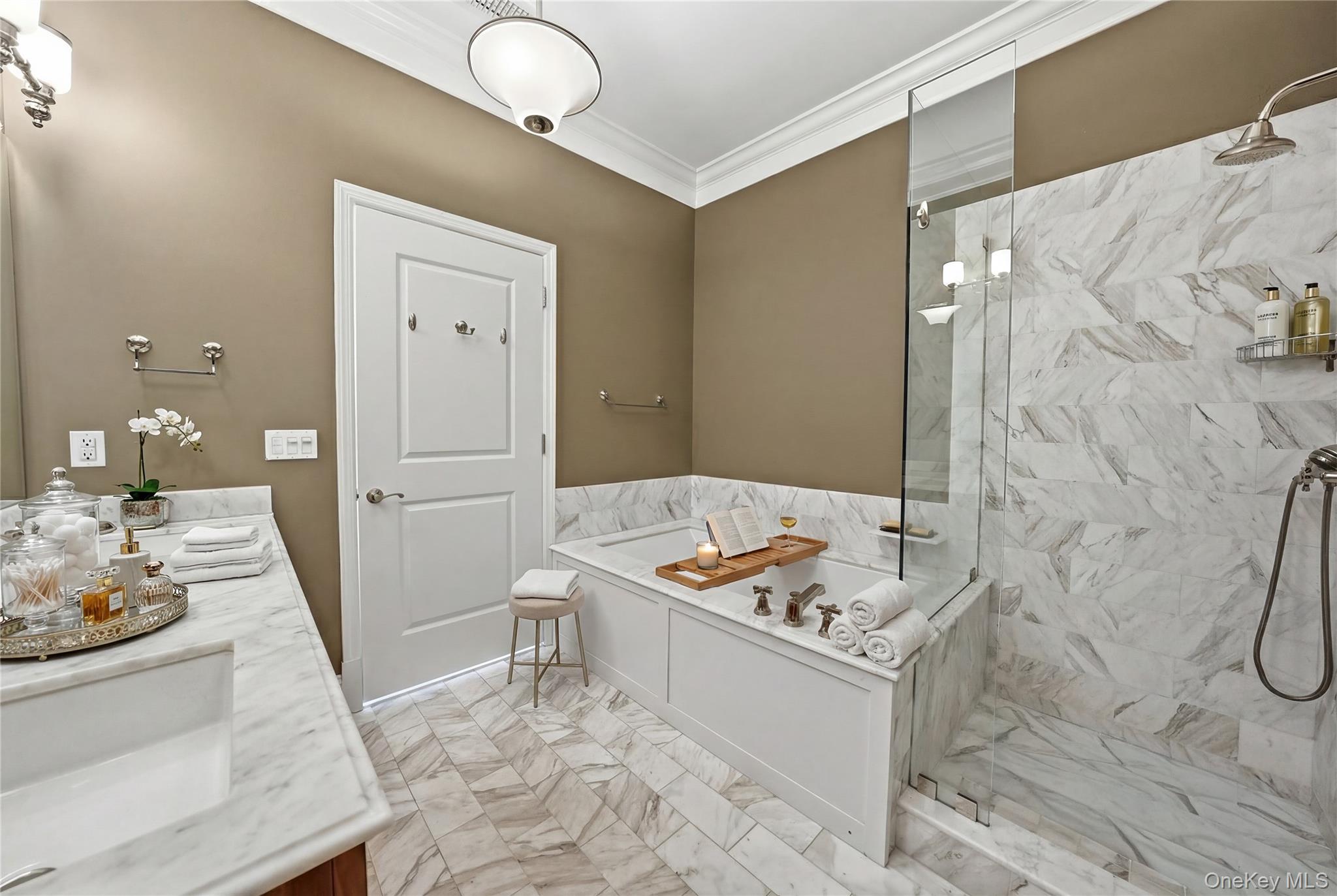 127 W Main Street Unit: 300