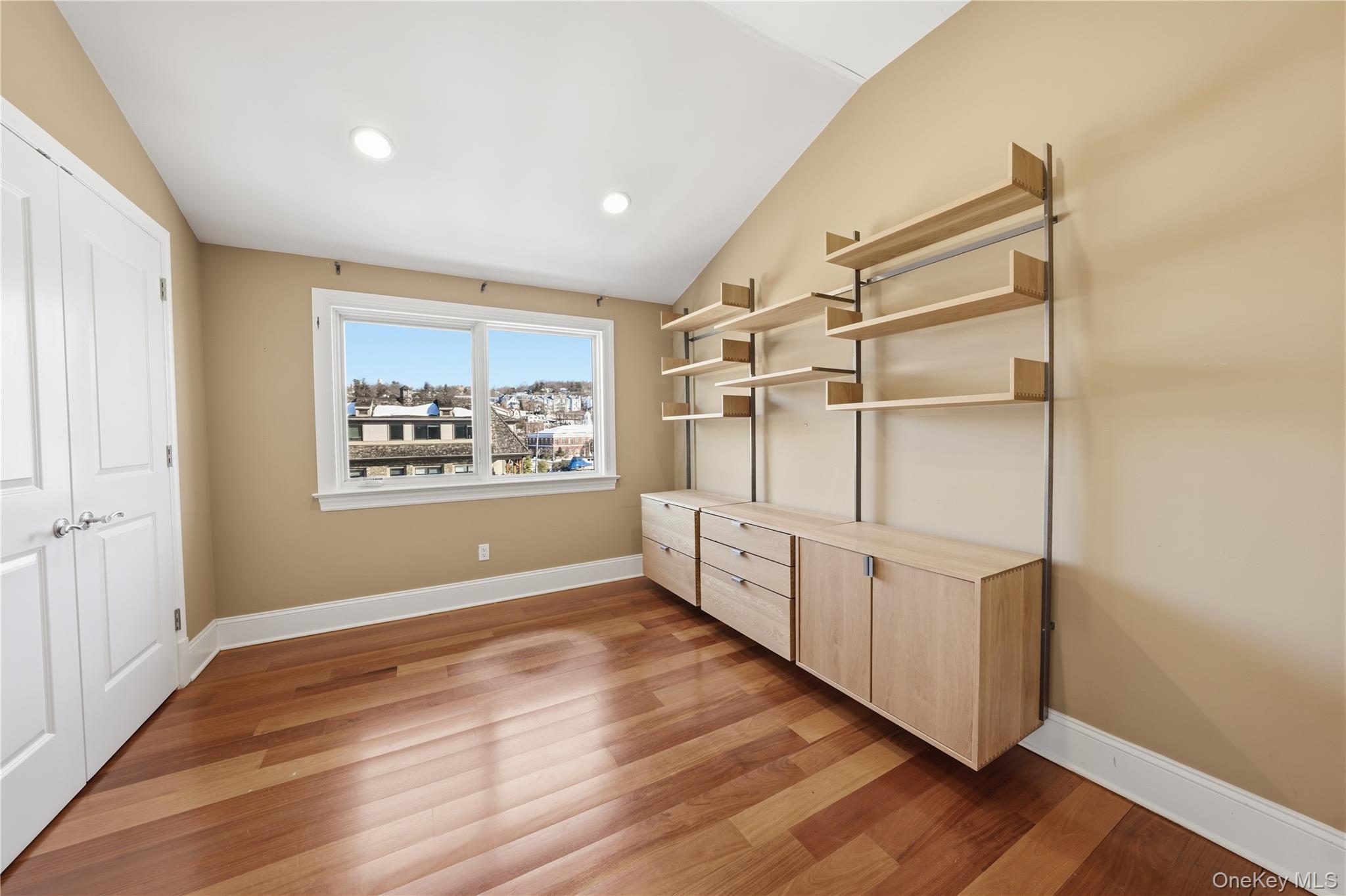 127 W Main Street Unit: 300