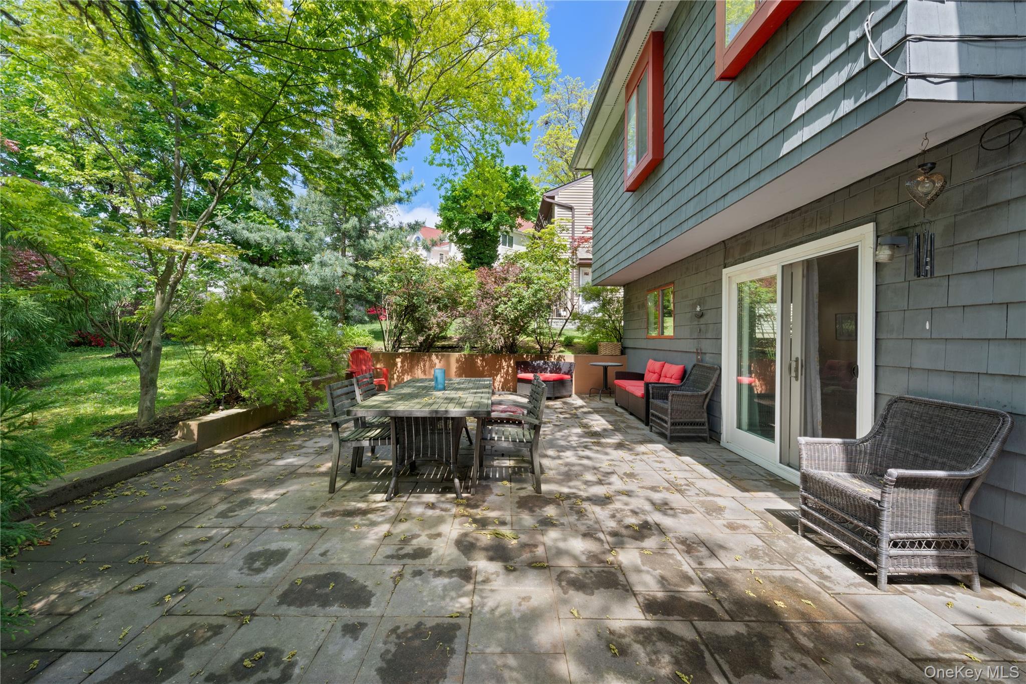 284 Schenck Avenue