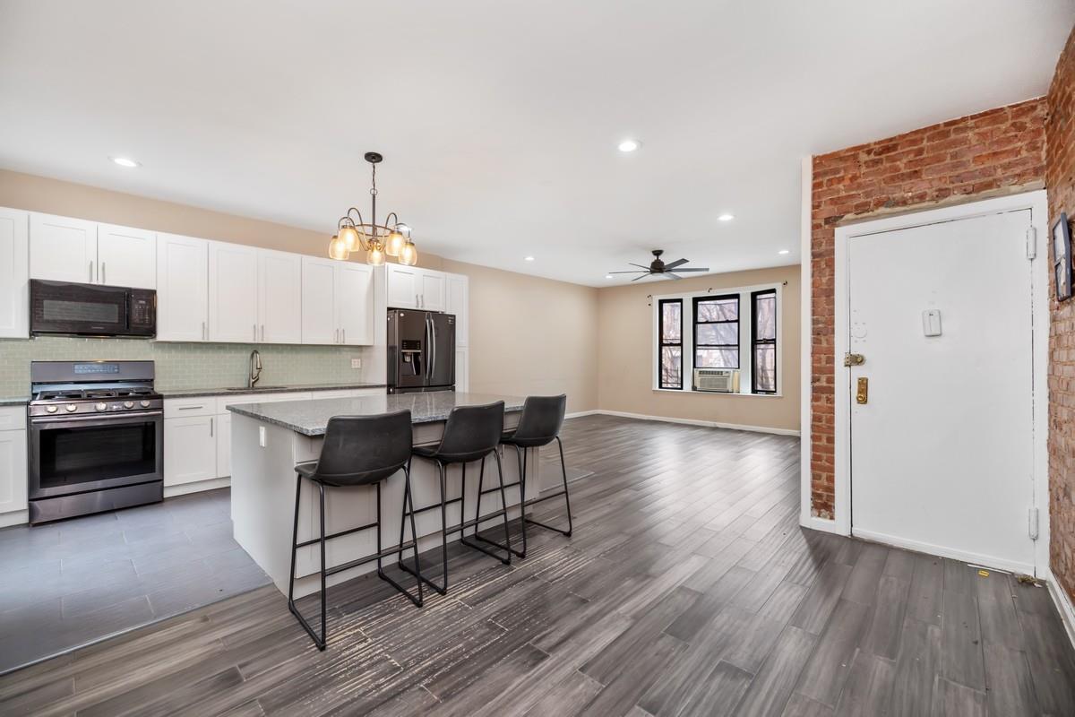 5 Pinehurst Avenue 4-B