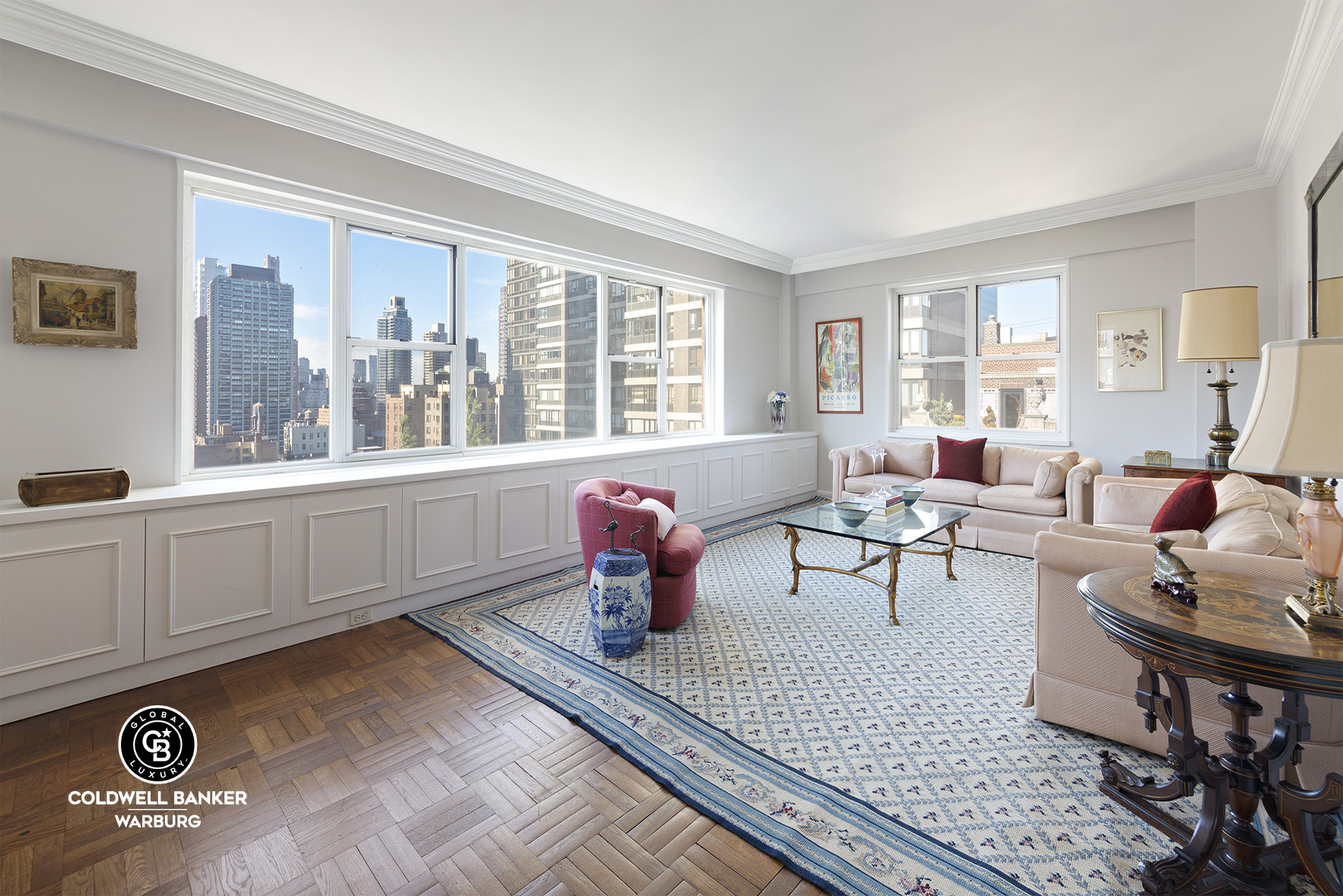 16 SUTTON Place 18A