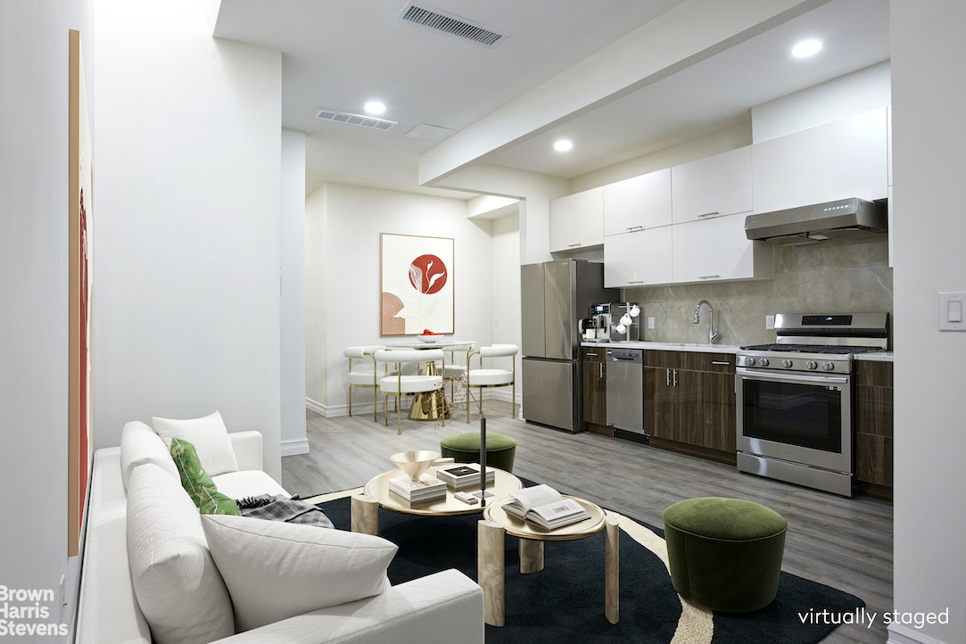 451 W 50TH Street 3