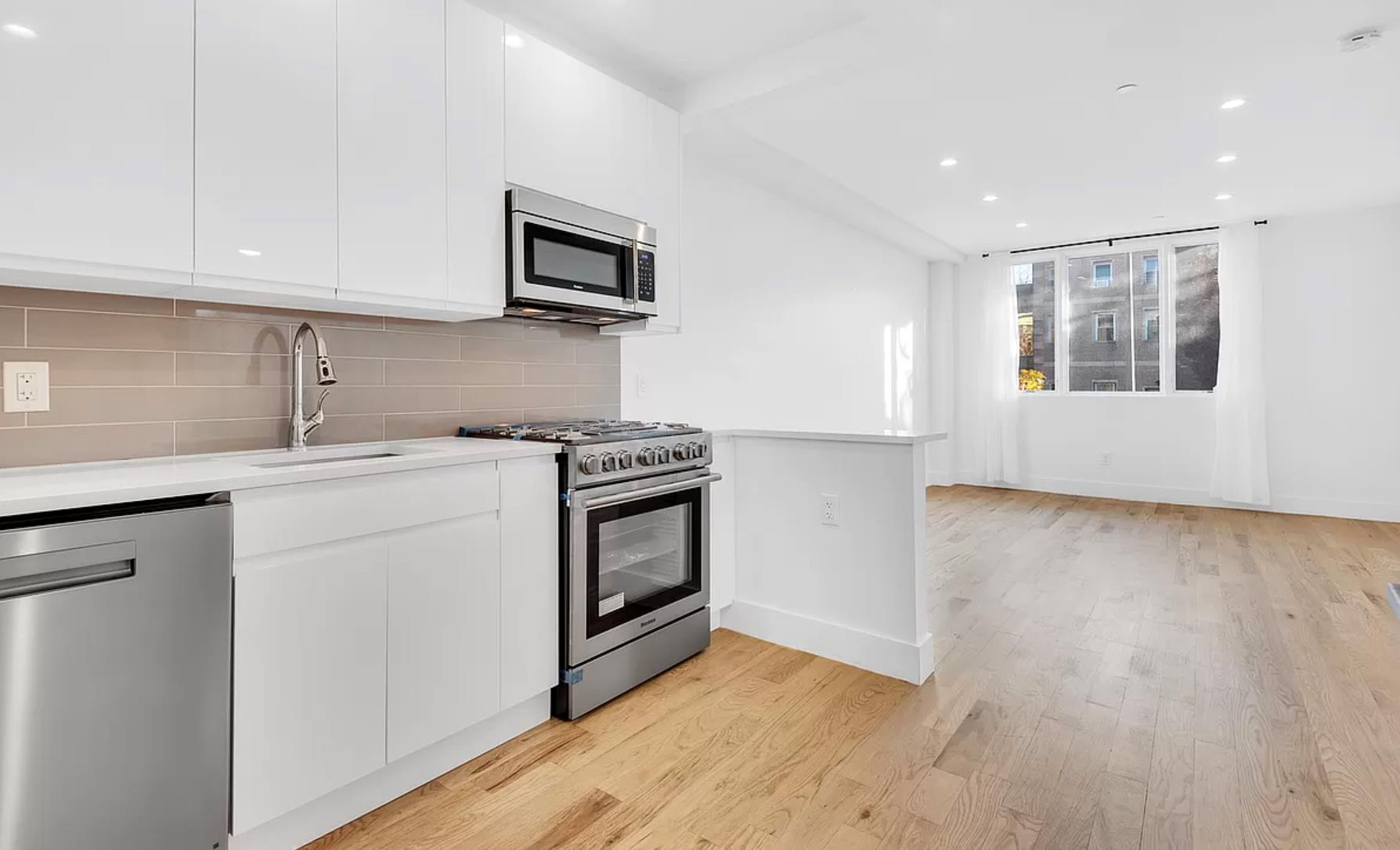 725 LAFAYETTE Avenue 2A