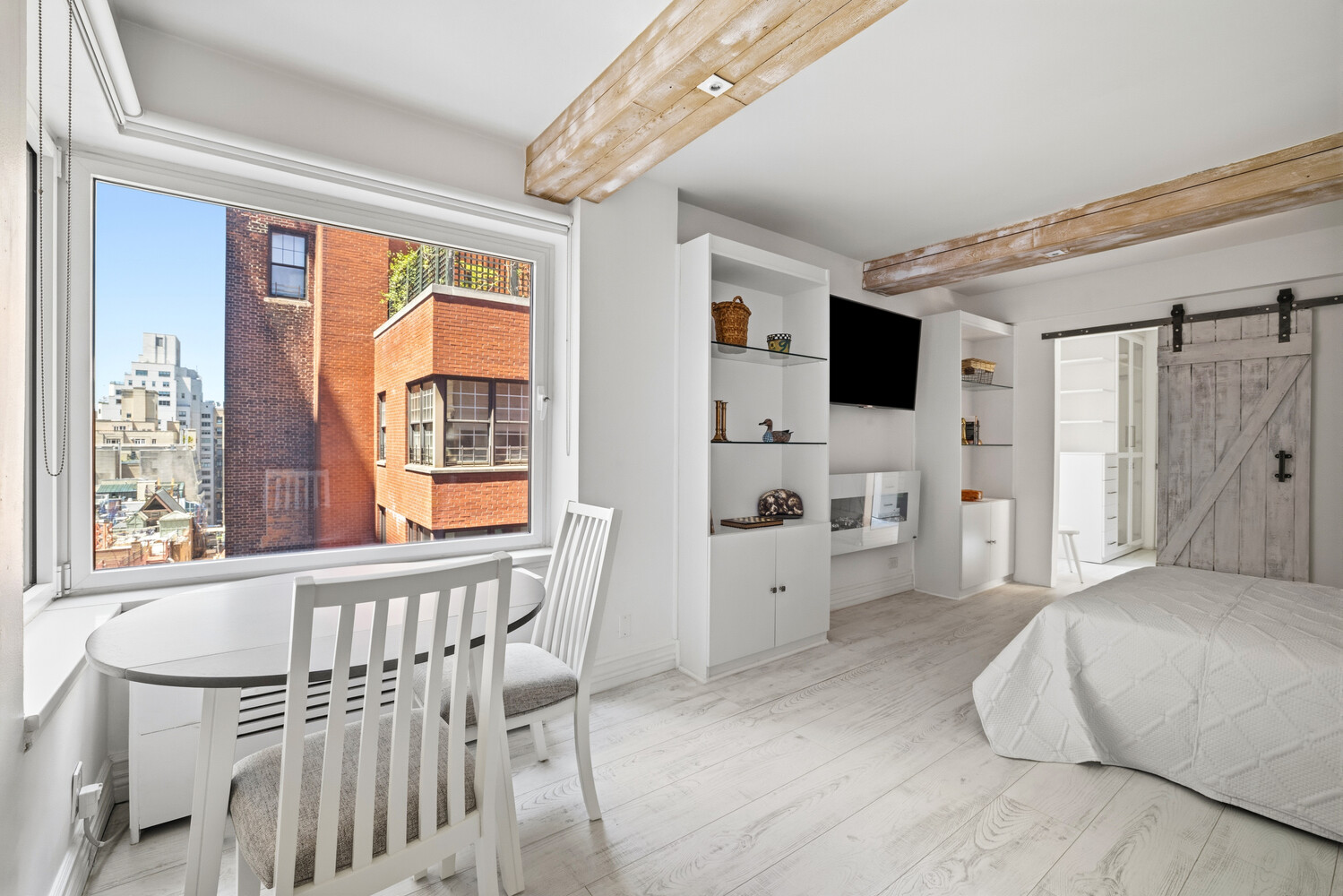 750 PARK Avenue 16D