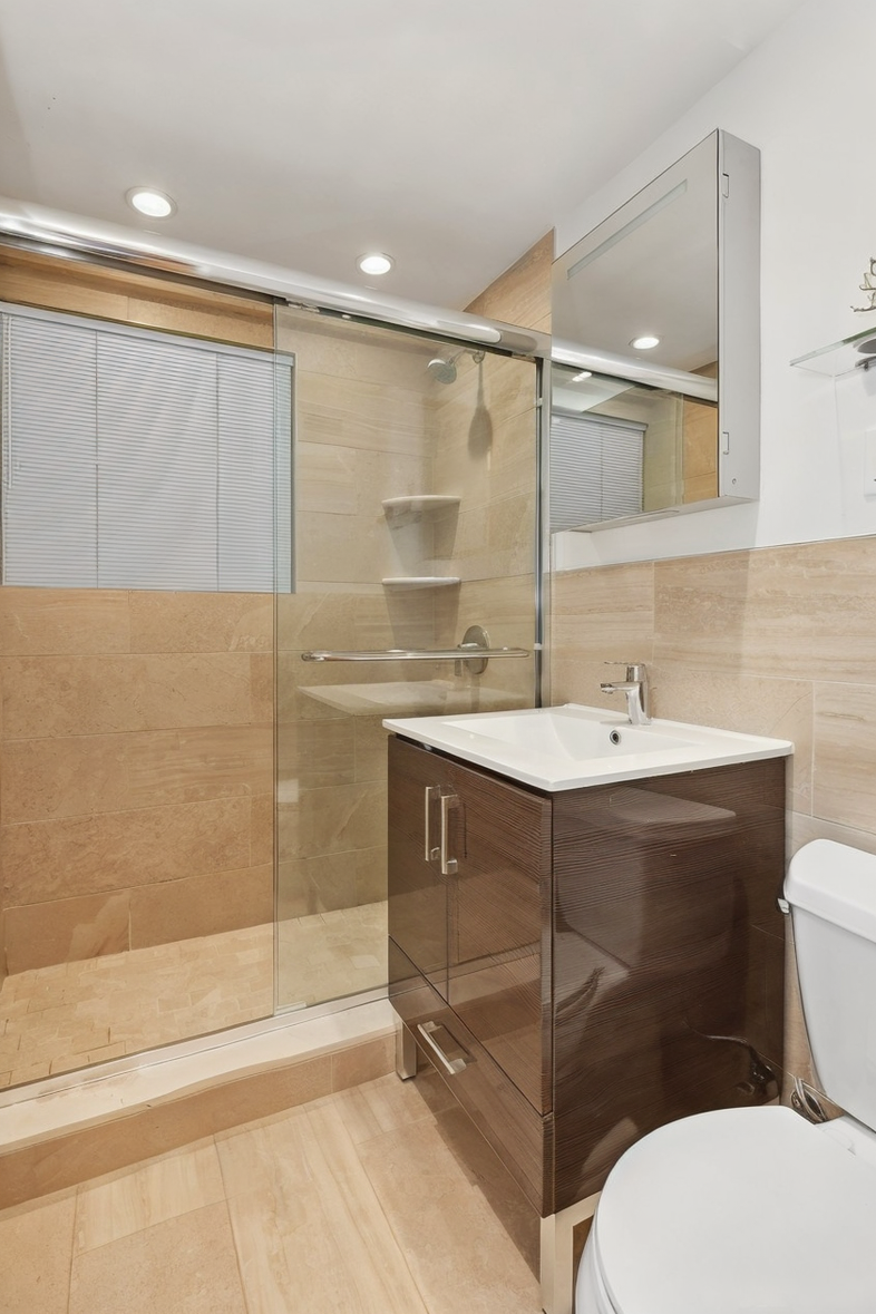 333 E 46TH Street 9B