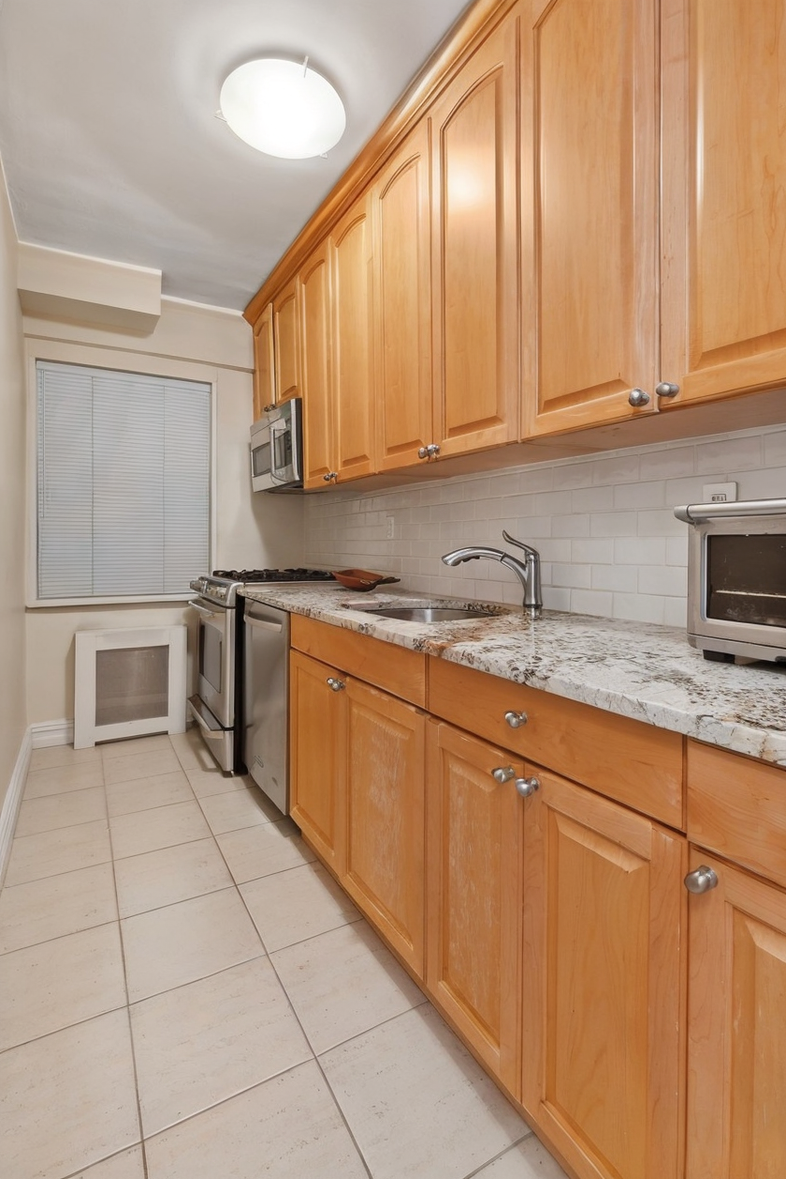 333 E 46TH Street 9B