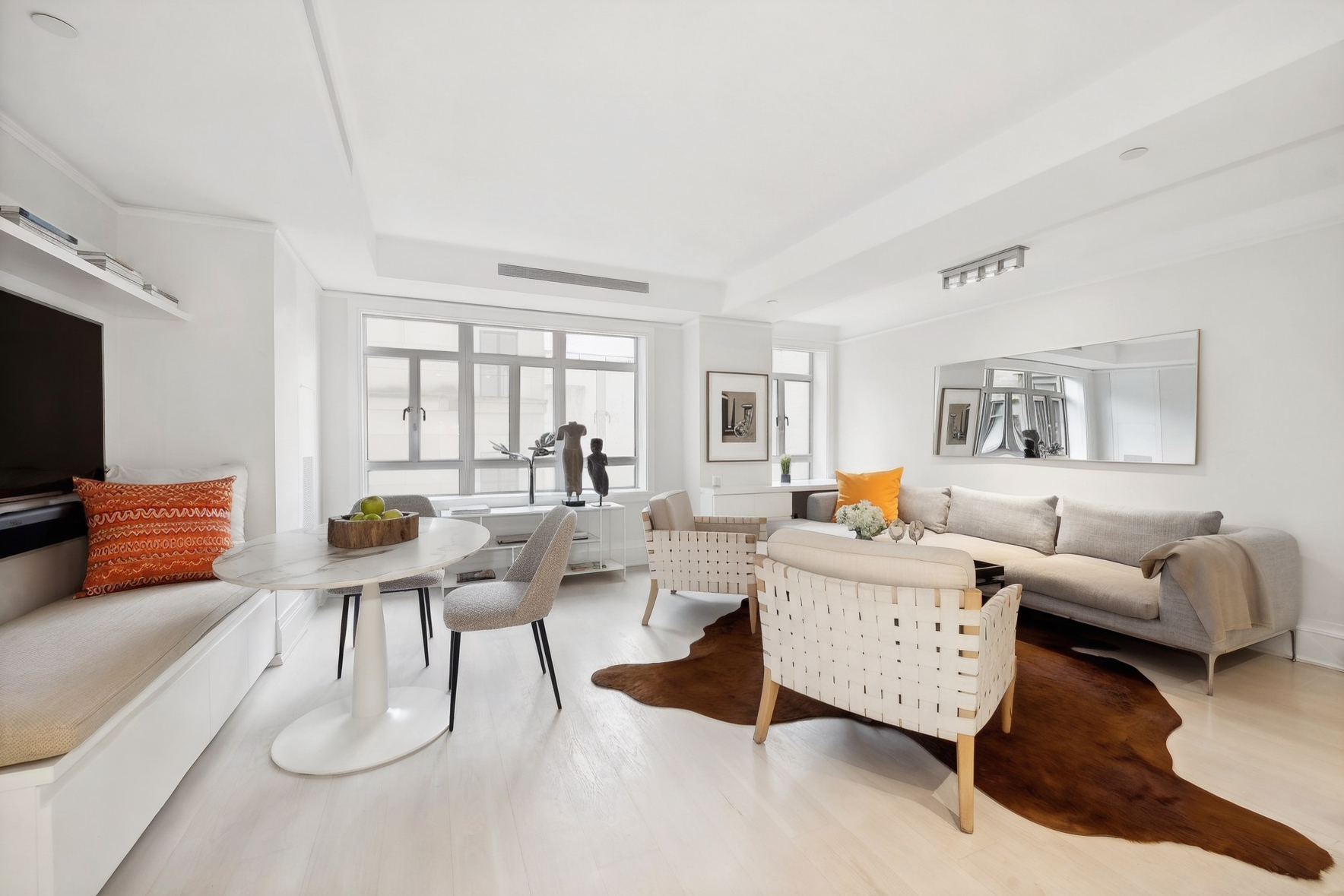 21 E 61ST Street 5A