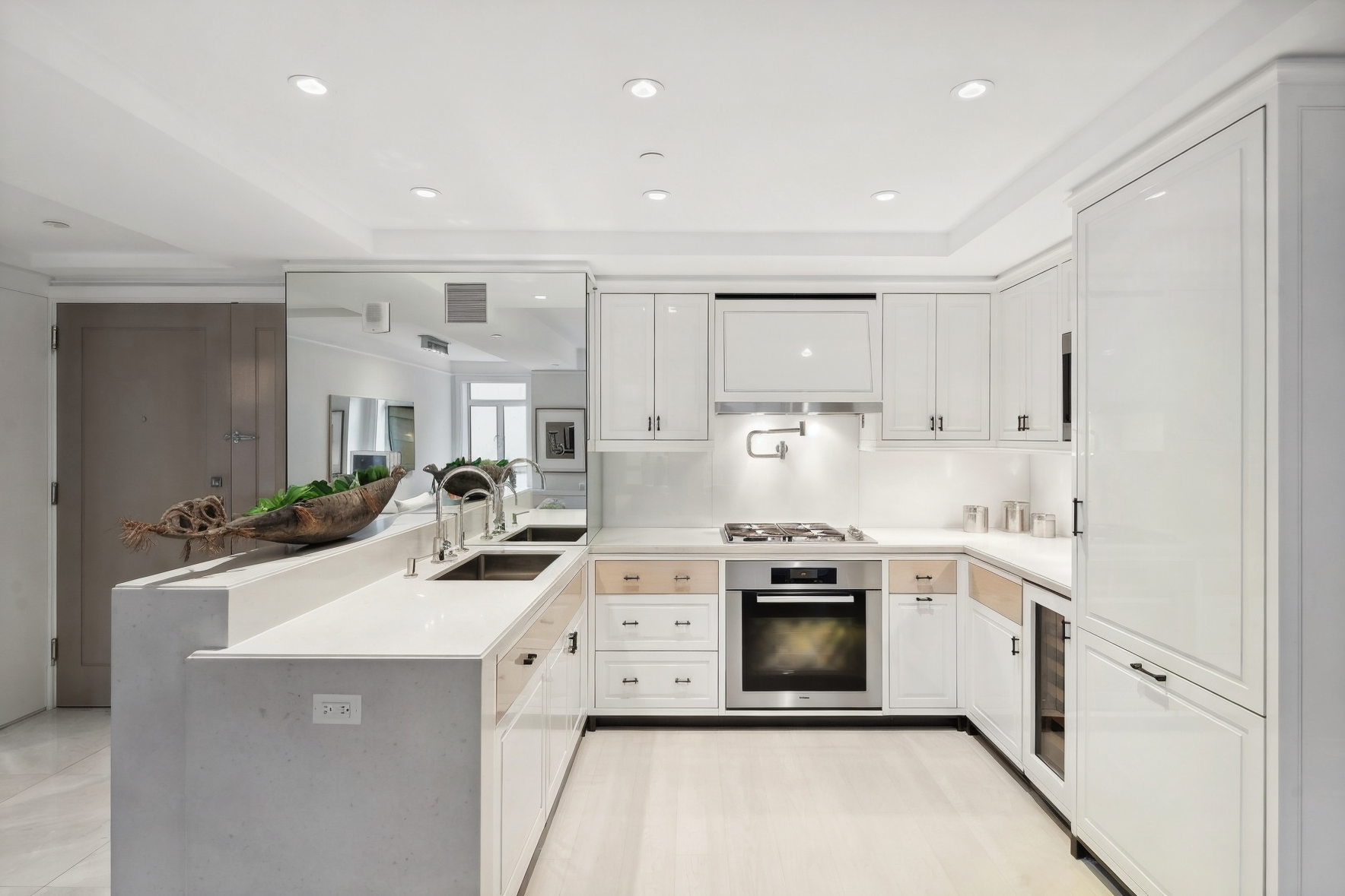 21 E 61ST Street 5A