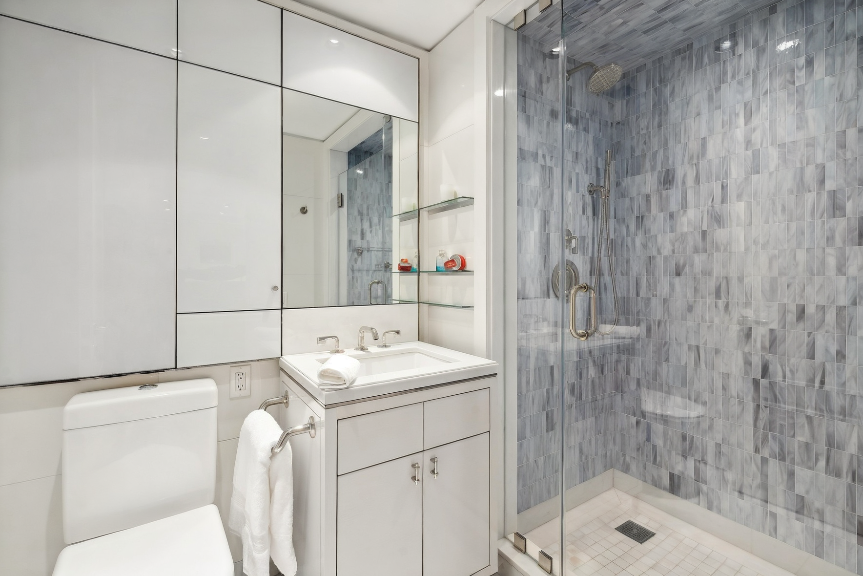 21 E 61ST Street 5A