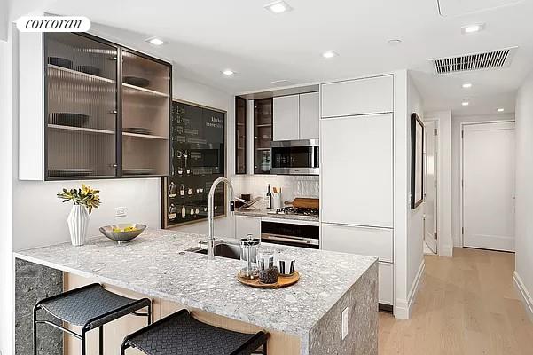 222 E BROADWAY 2B