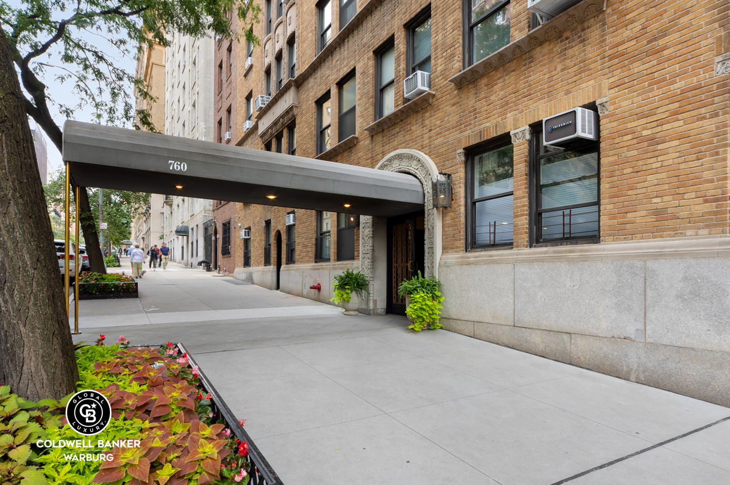 760 W END Avenue 15E