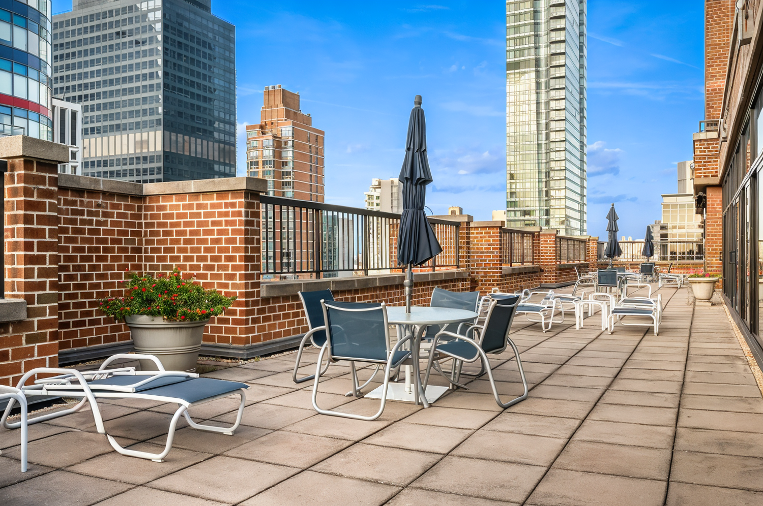 300 E 54TH Street 10J