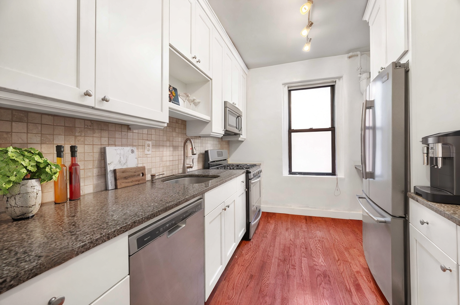 181 E 93RD Street 4D