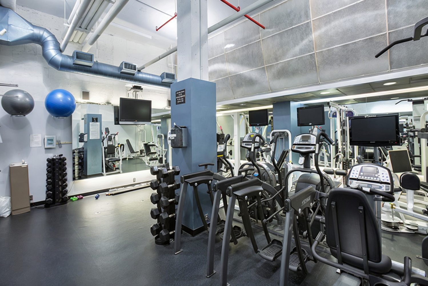 190 E 72ND Street 34CD