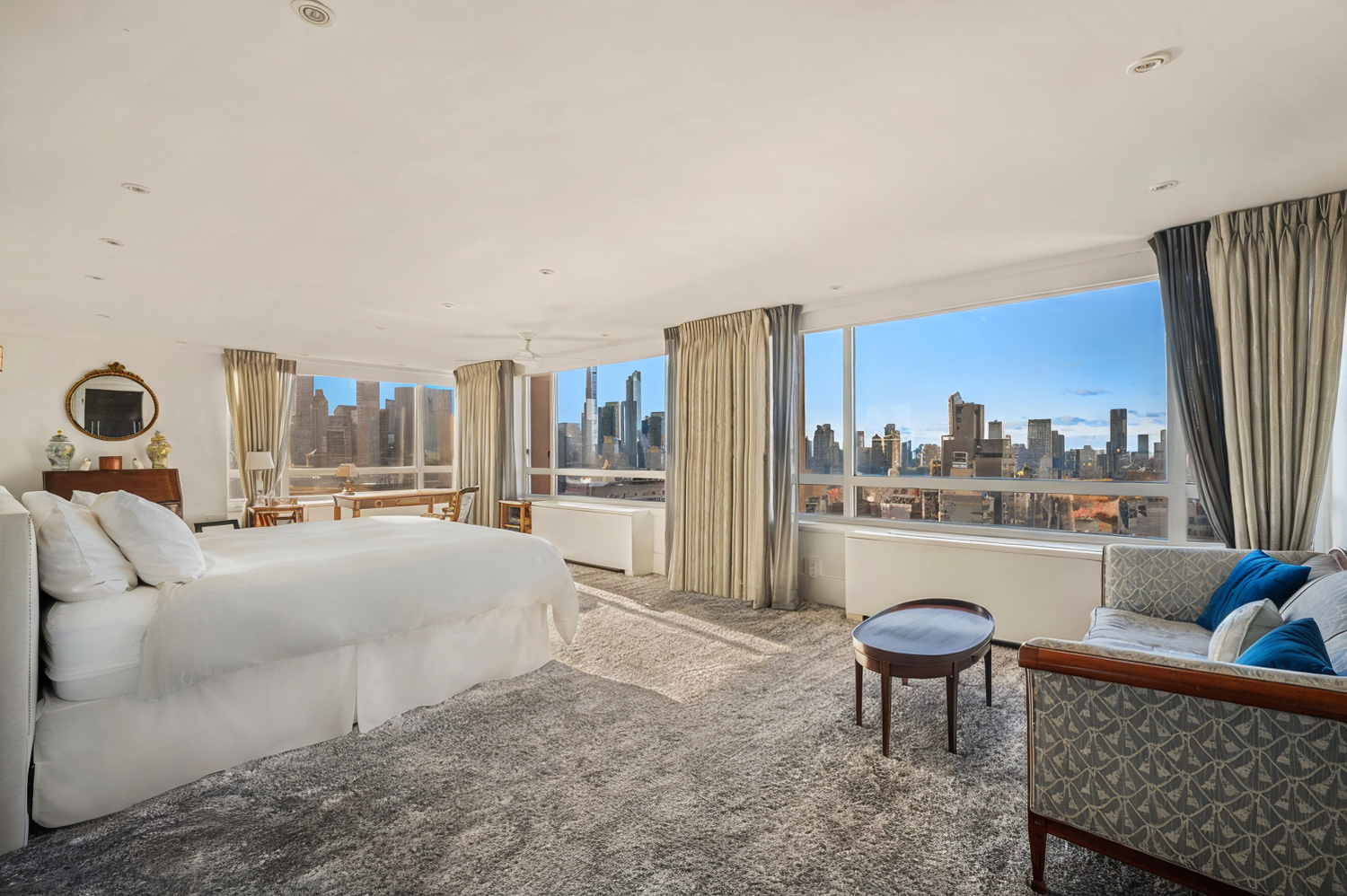 190 E 72ND Street 34CD