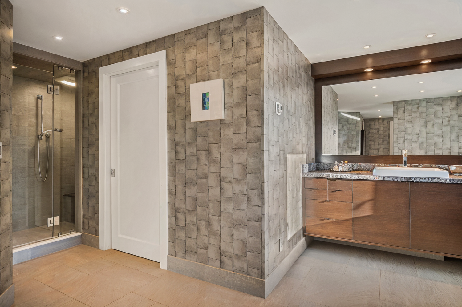 190 E 72ND Street 34CD