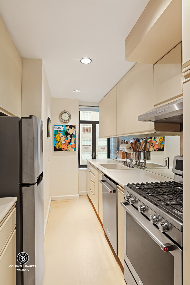 25 W 54TH Street 7D