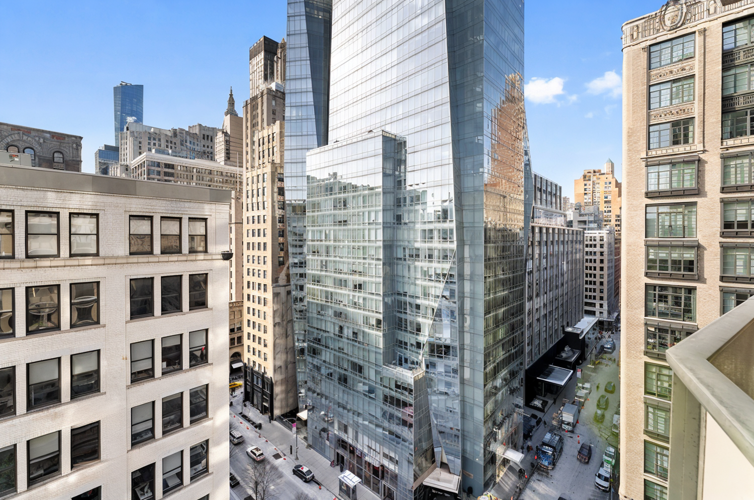 407 PARK Avenue S 17A