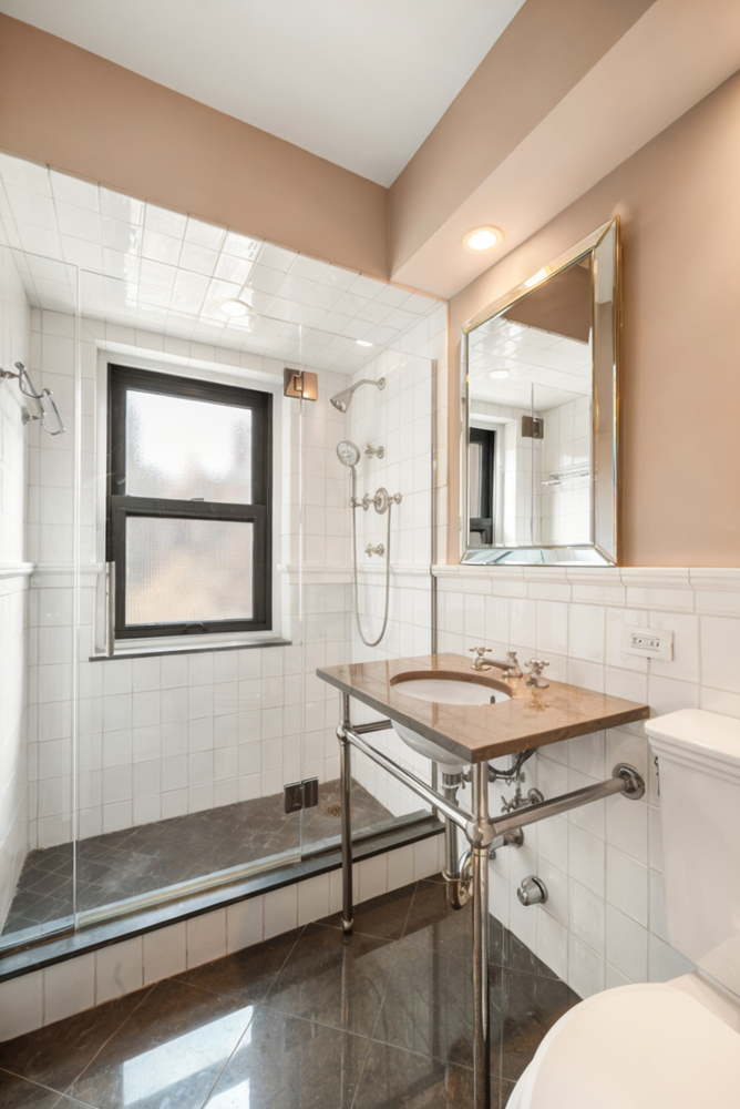 400 E 56TH Street 9L