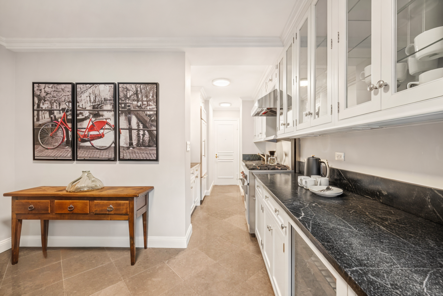 400 E 56TH Street 9L