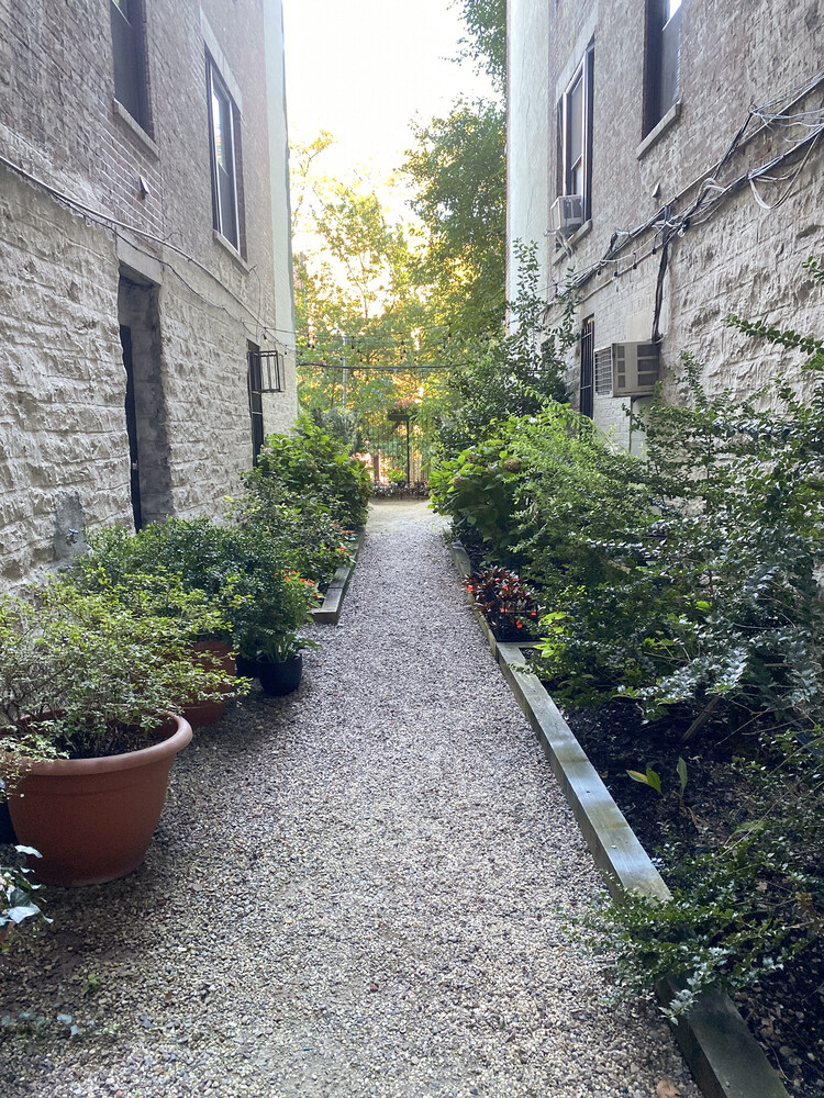 930 ST NICHOLAS Avenue 41