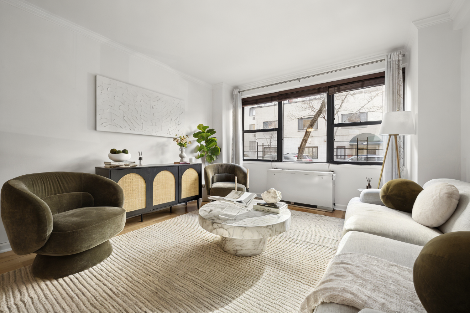 200 E 27TH Street 1E