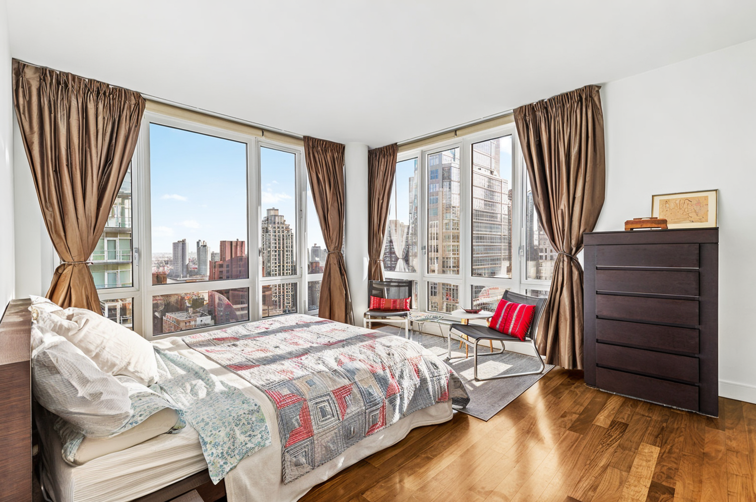 250 E 53RD Street 3004