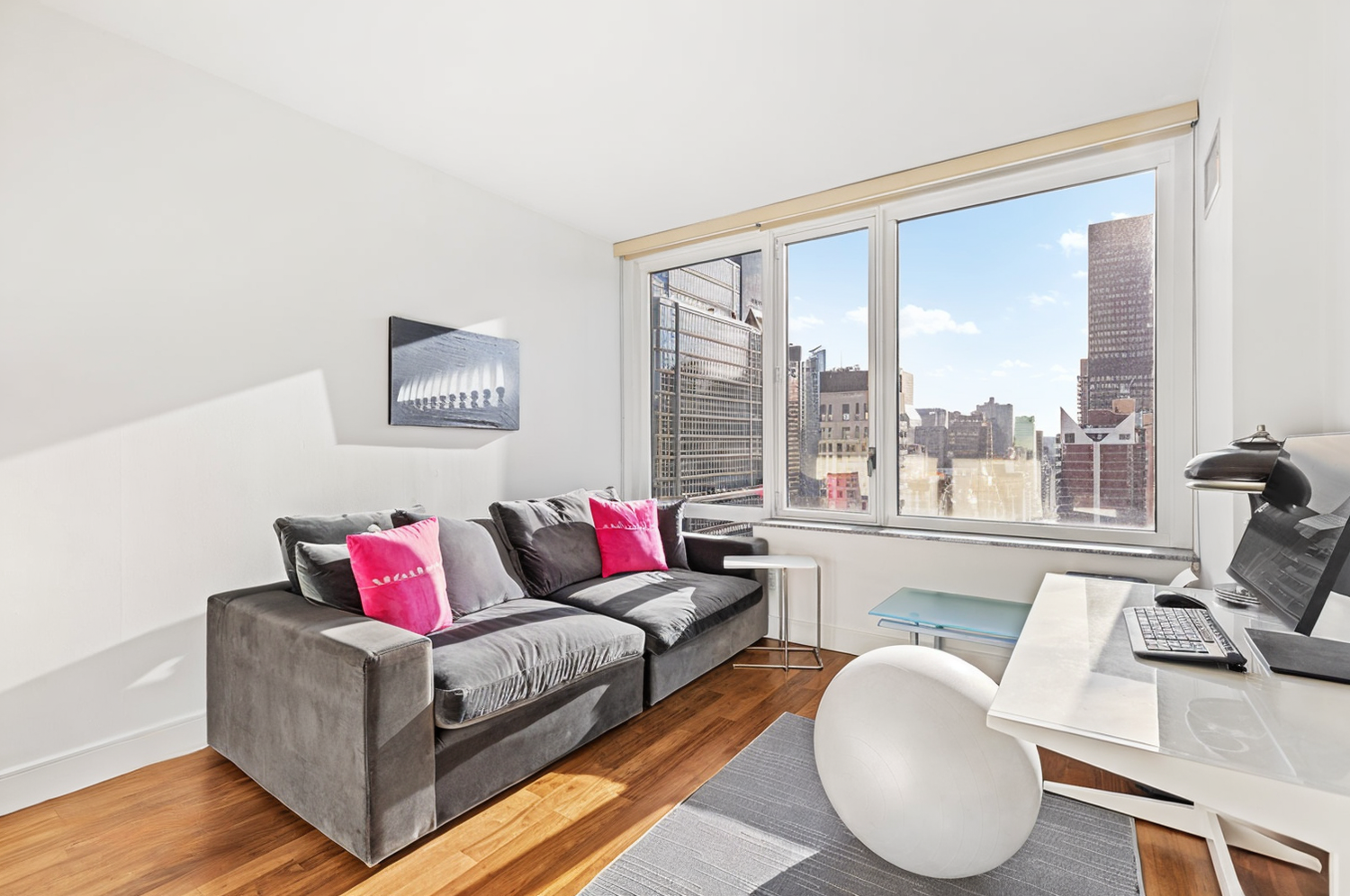 250 E 53RD Street 3004