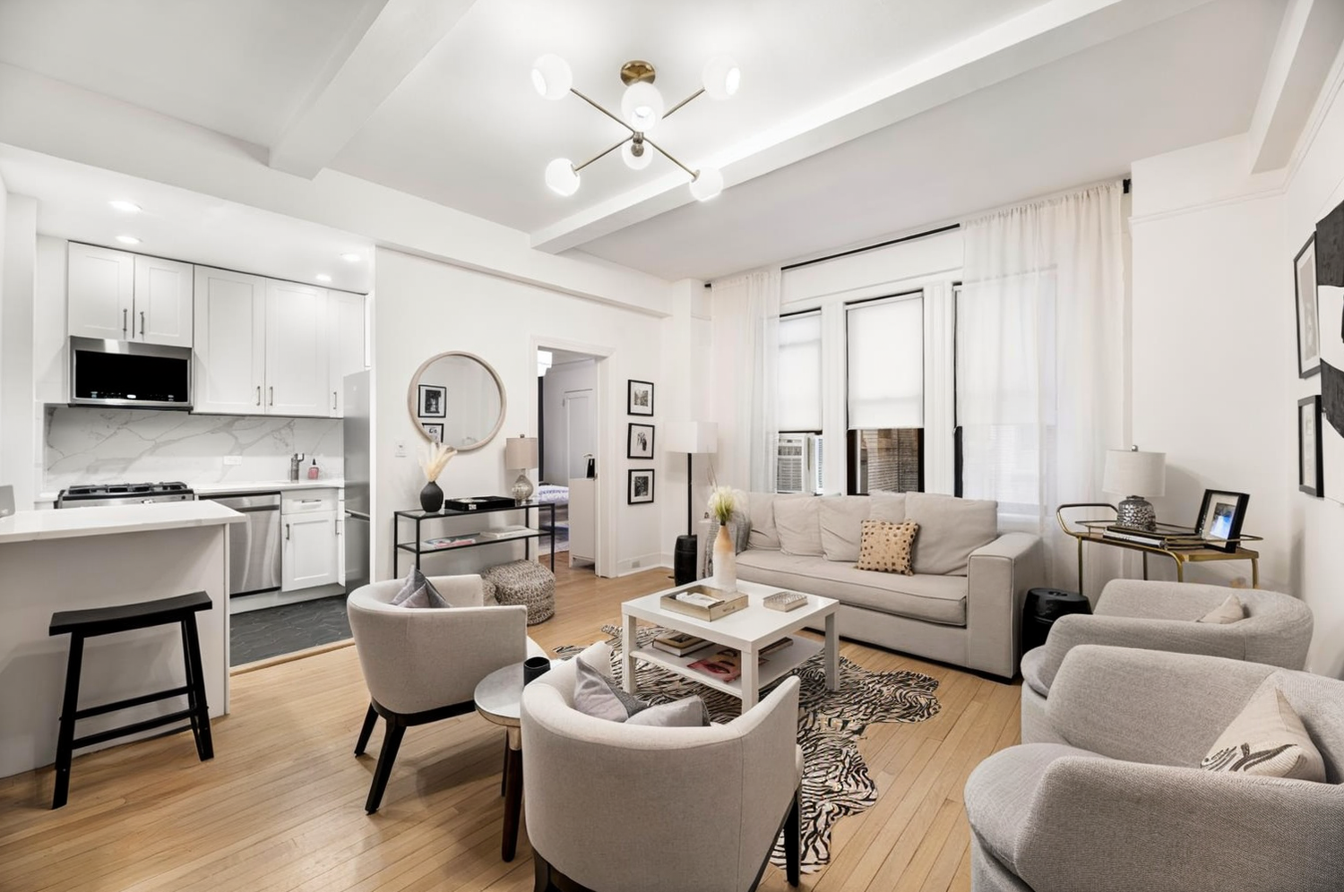 157 E 72ND Street 4J