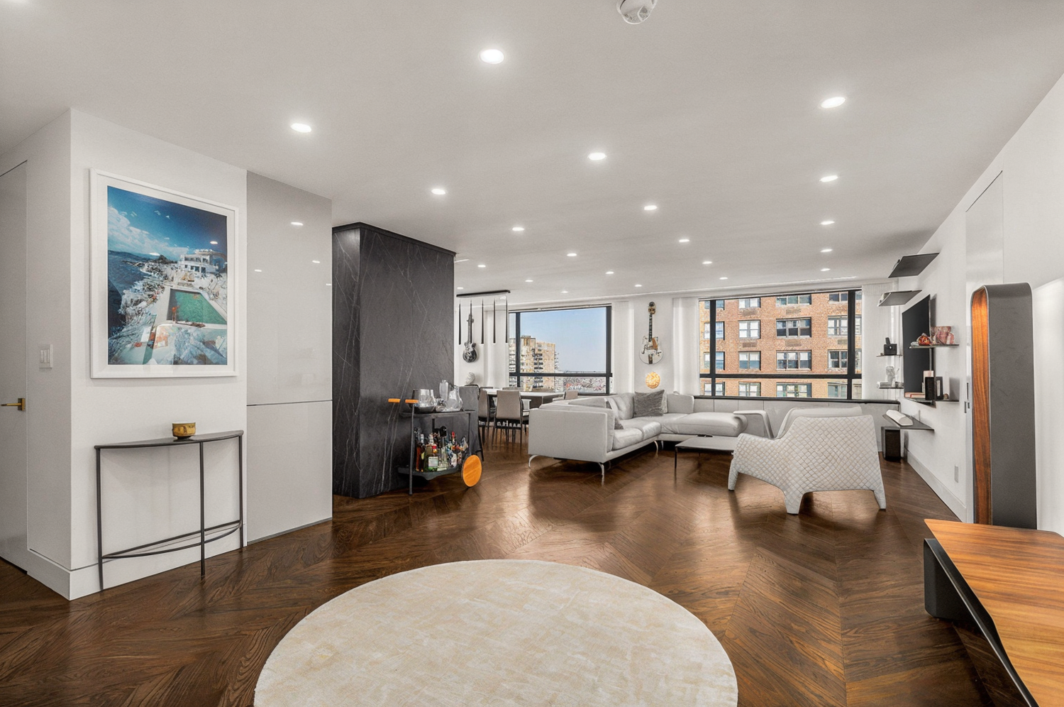 190 E 72ND Street 31B