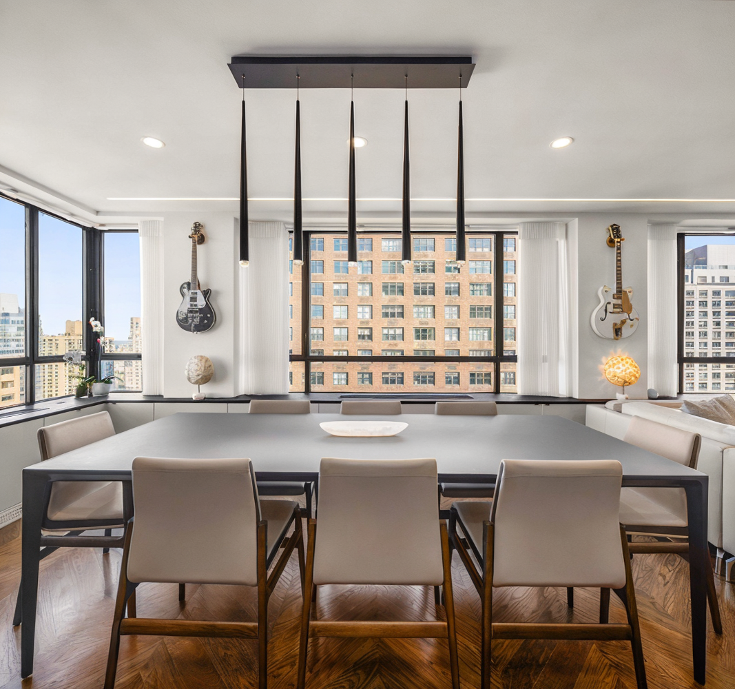 190 E 72ND Street 31B