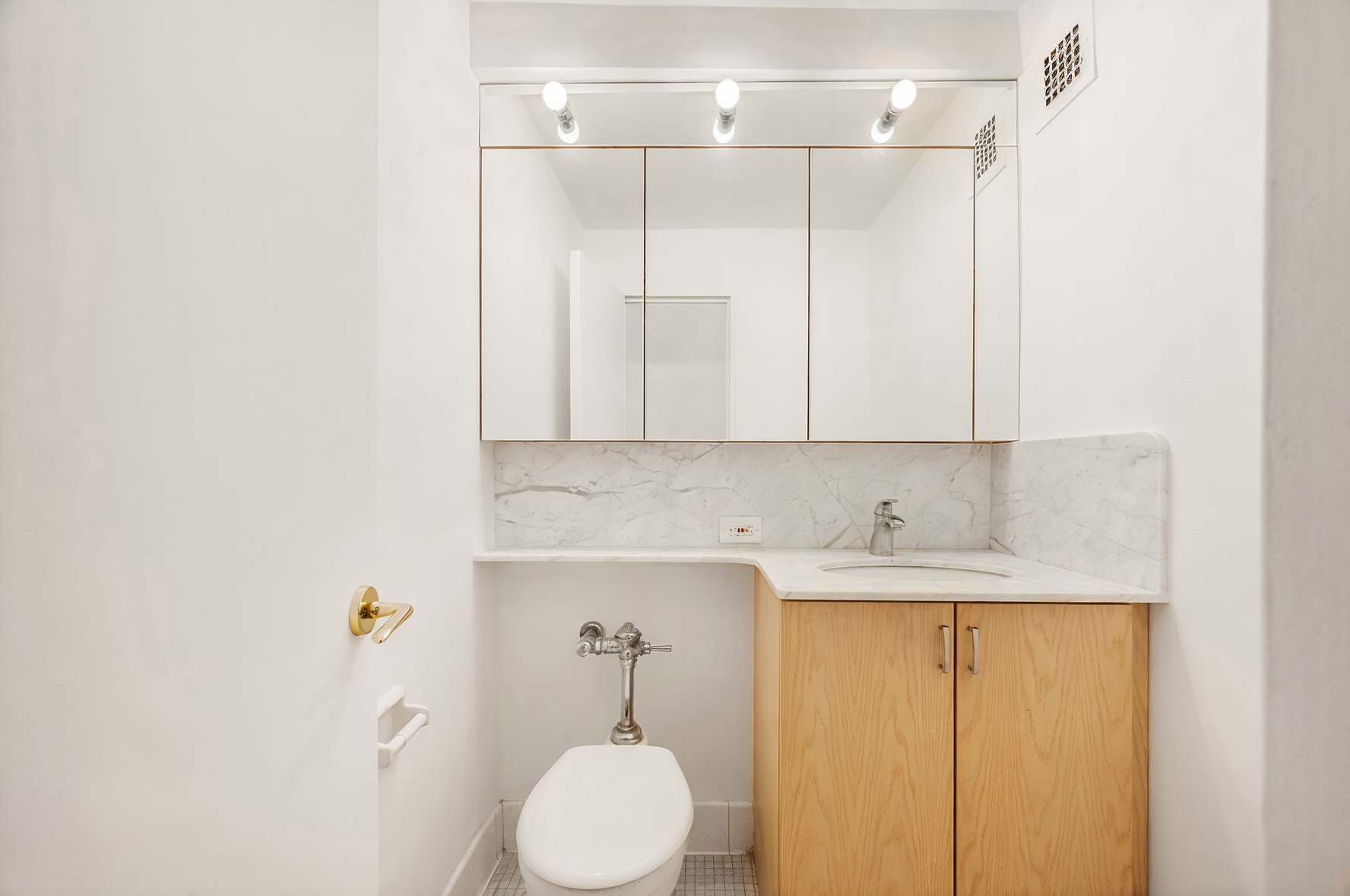 200 E 57TH Street 9G