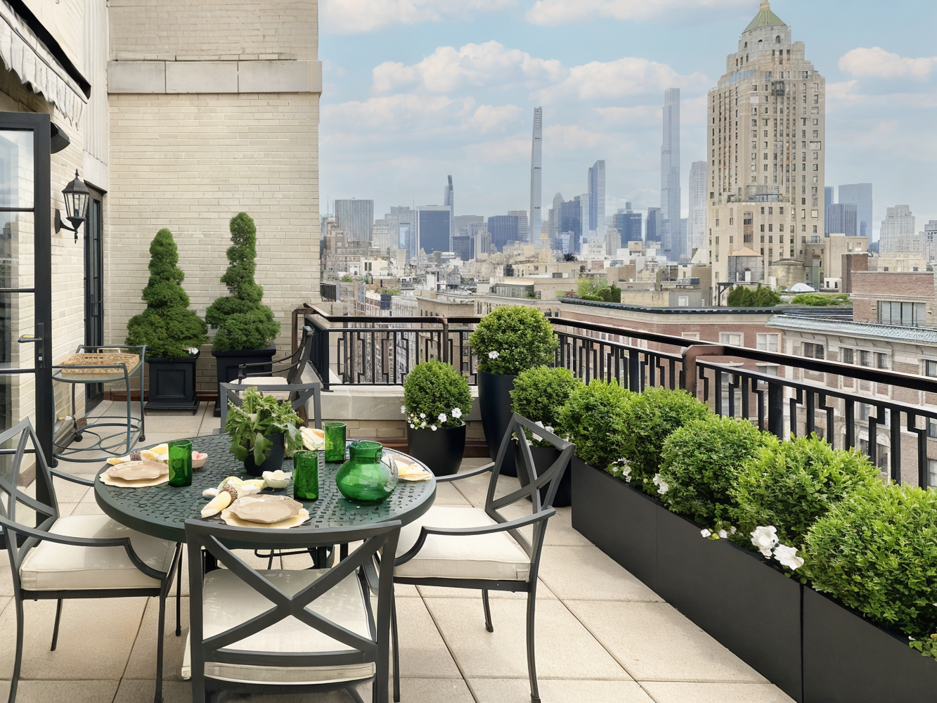 895 PARK Avenue 16/17/18A