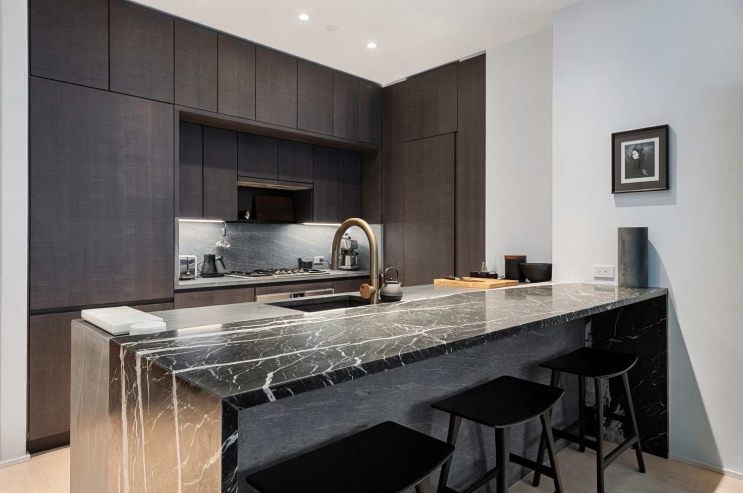 130 WILLIAM Street 10D