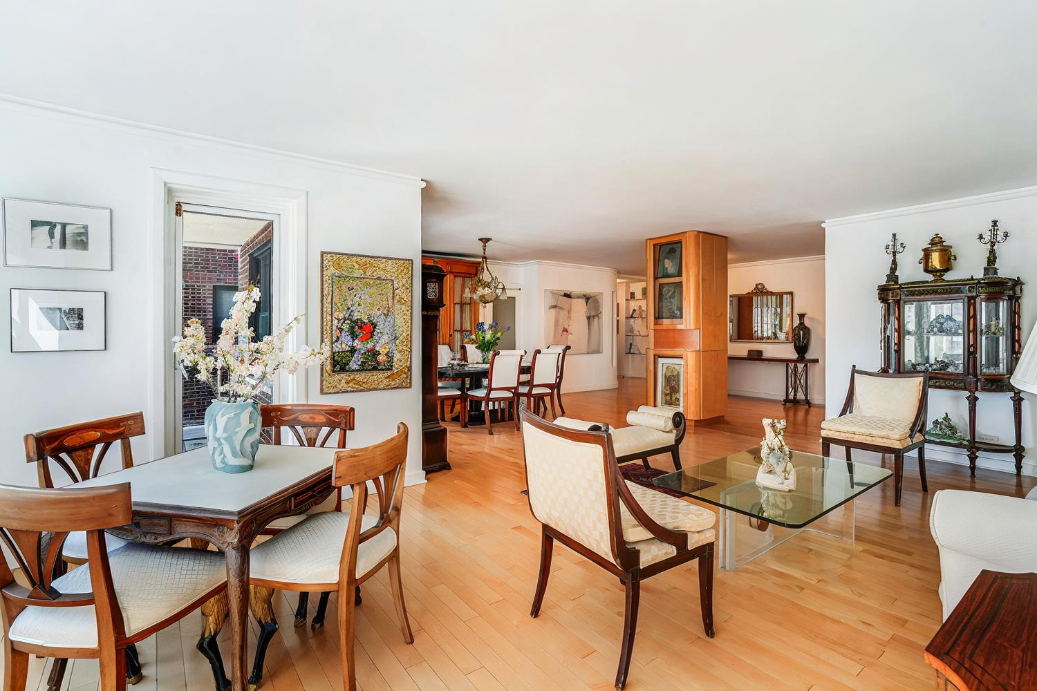 50 SUTTON Place S 14G