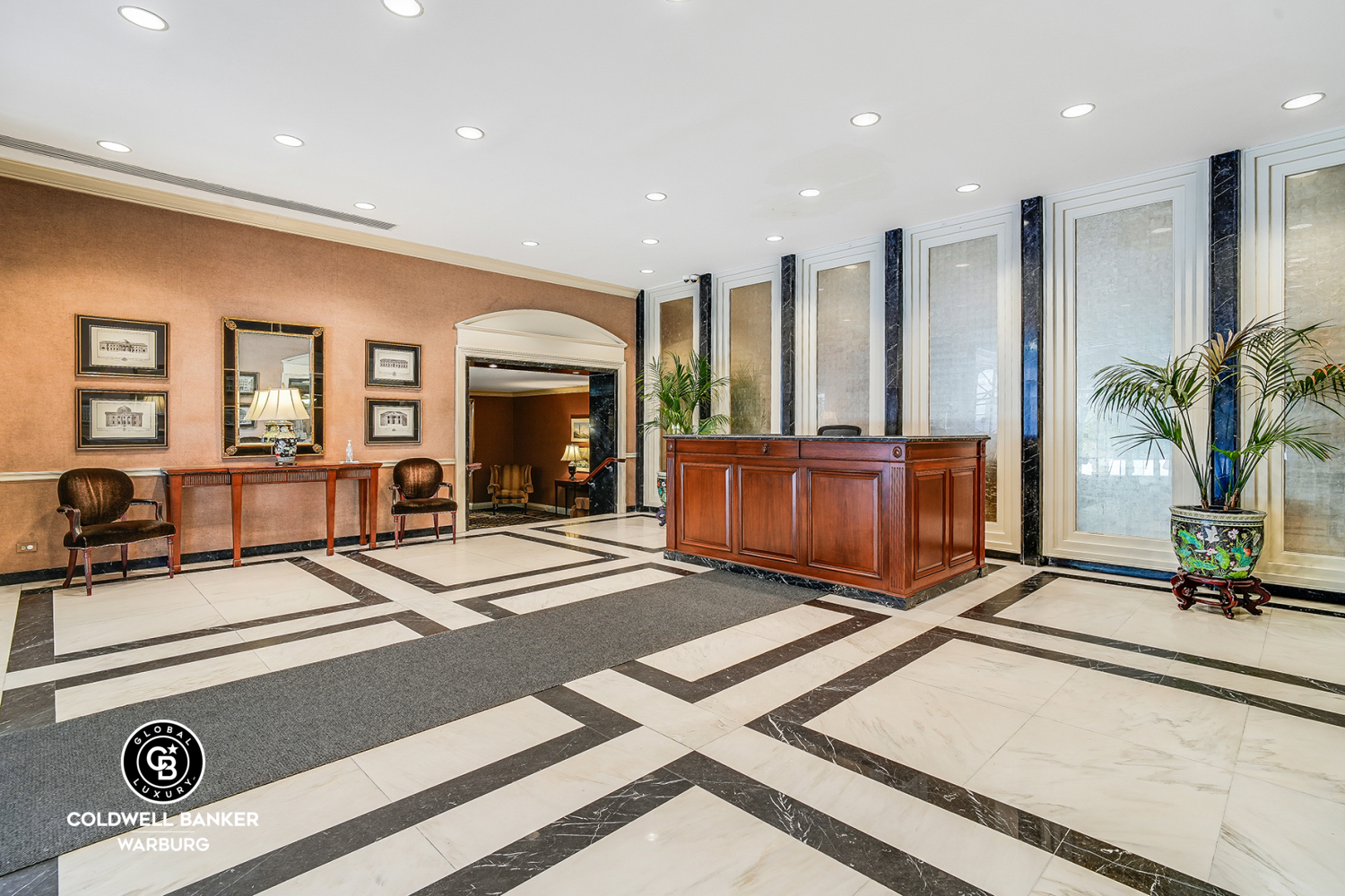 50 SUTTON Place S 14G