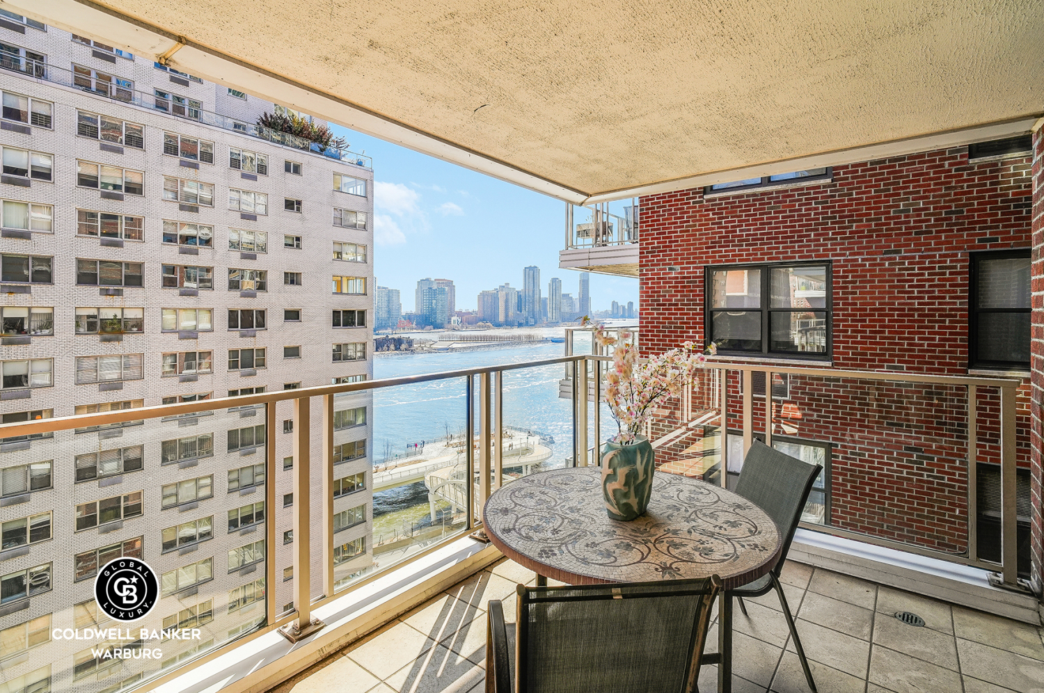 50 SUTTON Place S 14G