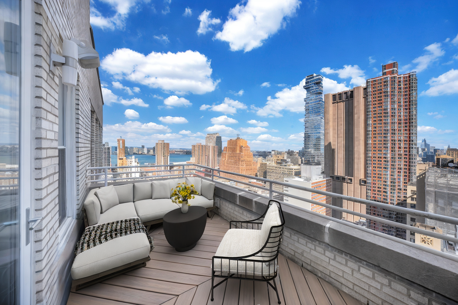 270 BROADWAY 24B